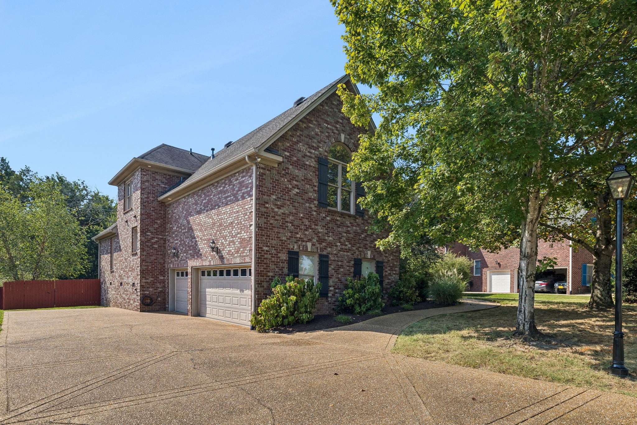 2209 Seven Points Cir