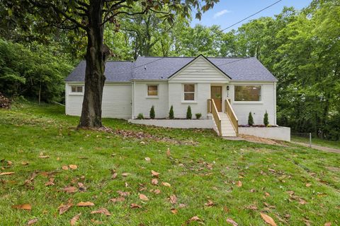 Photo of 736 Carlyle Pl, Nashville, TN 37211 (MLS # 3202766)