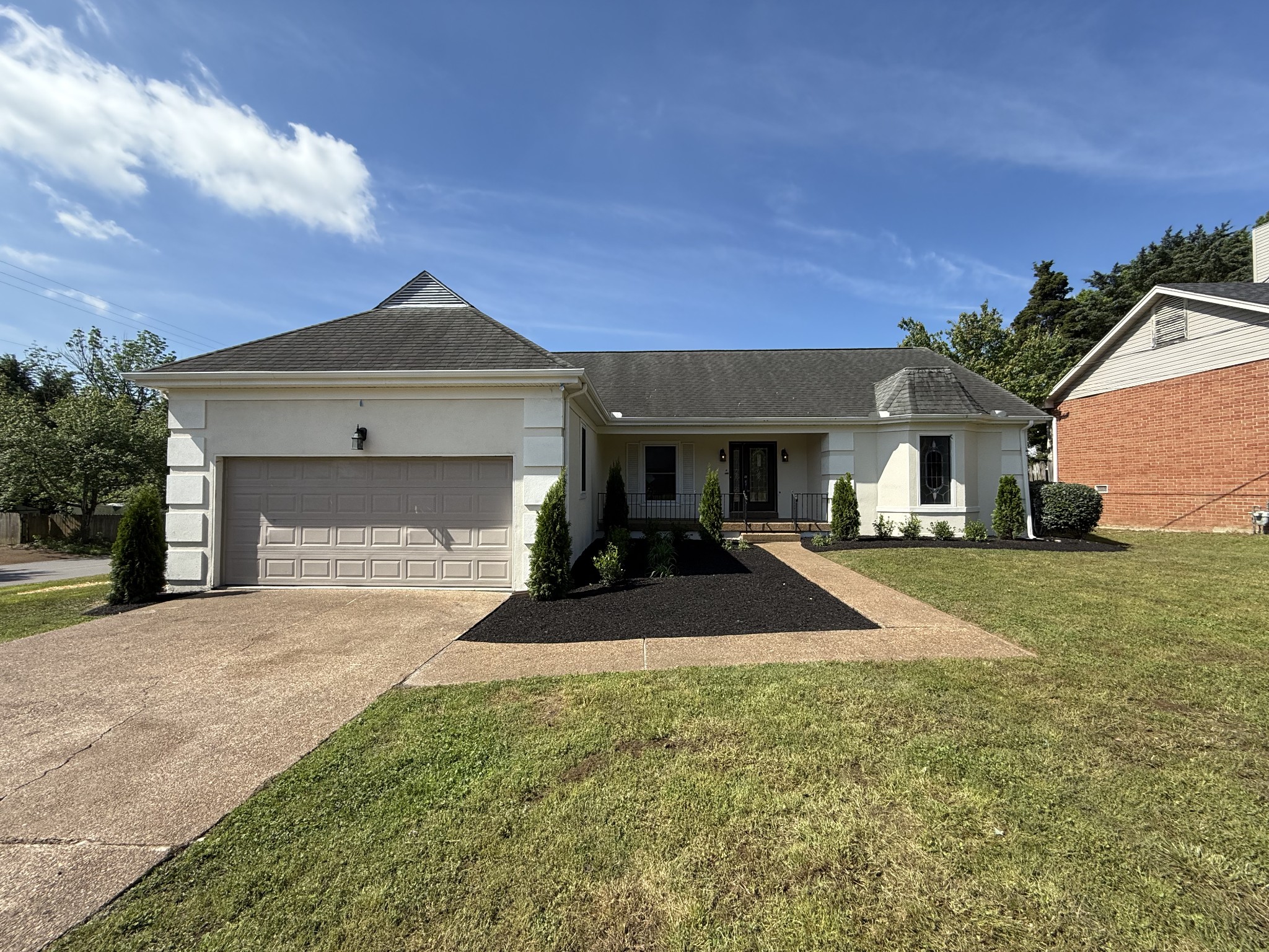 4048 Lancashire Dr