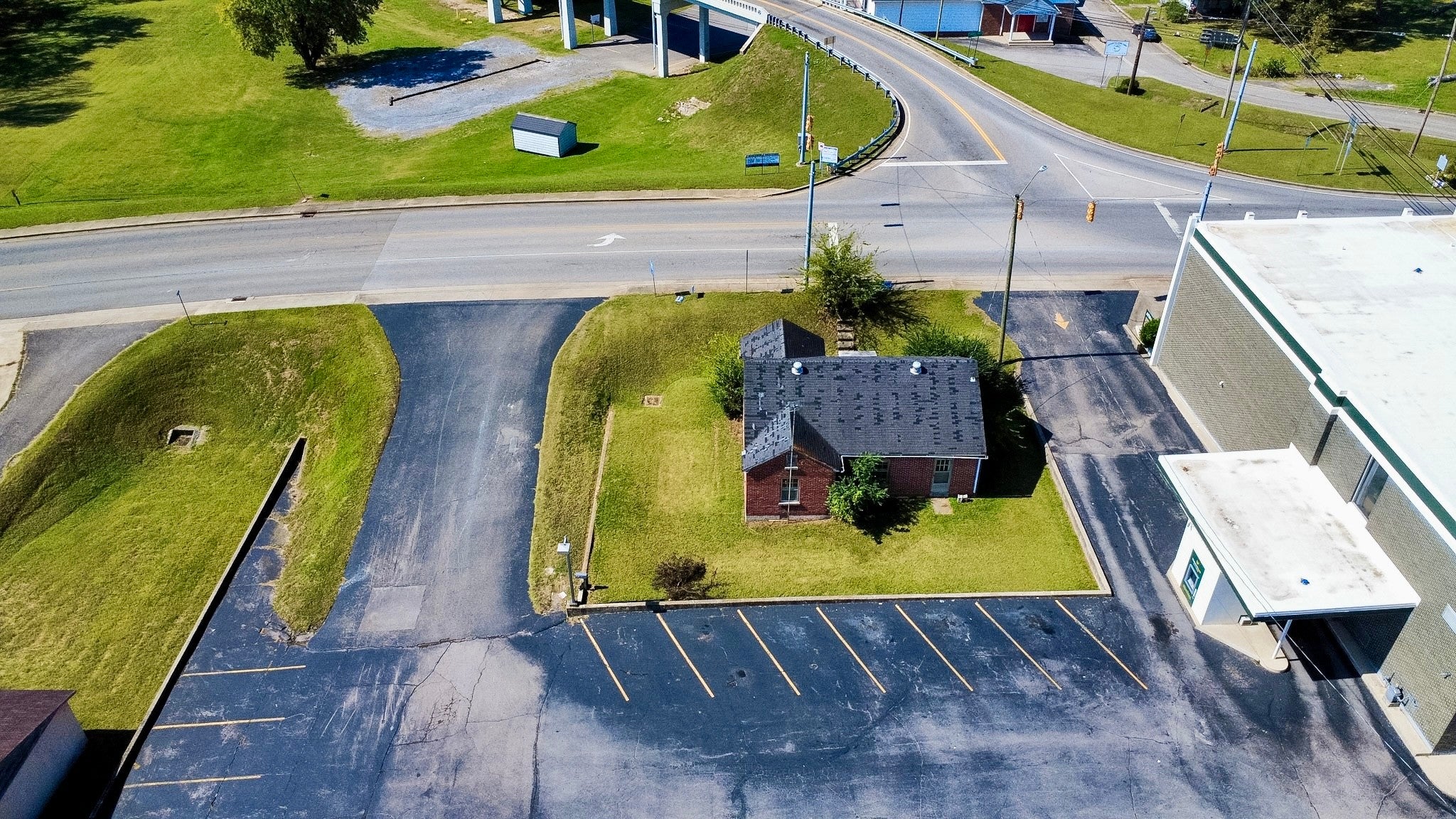 101 Upper Ferry Rd