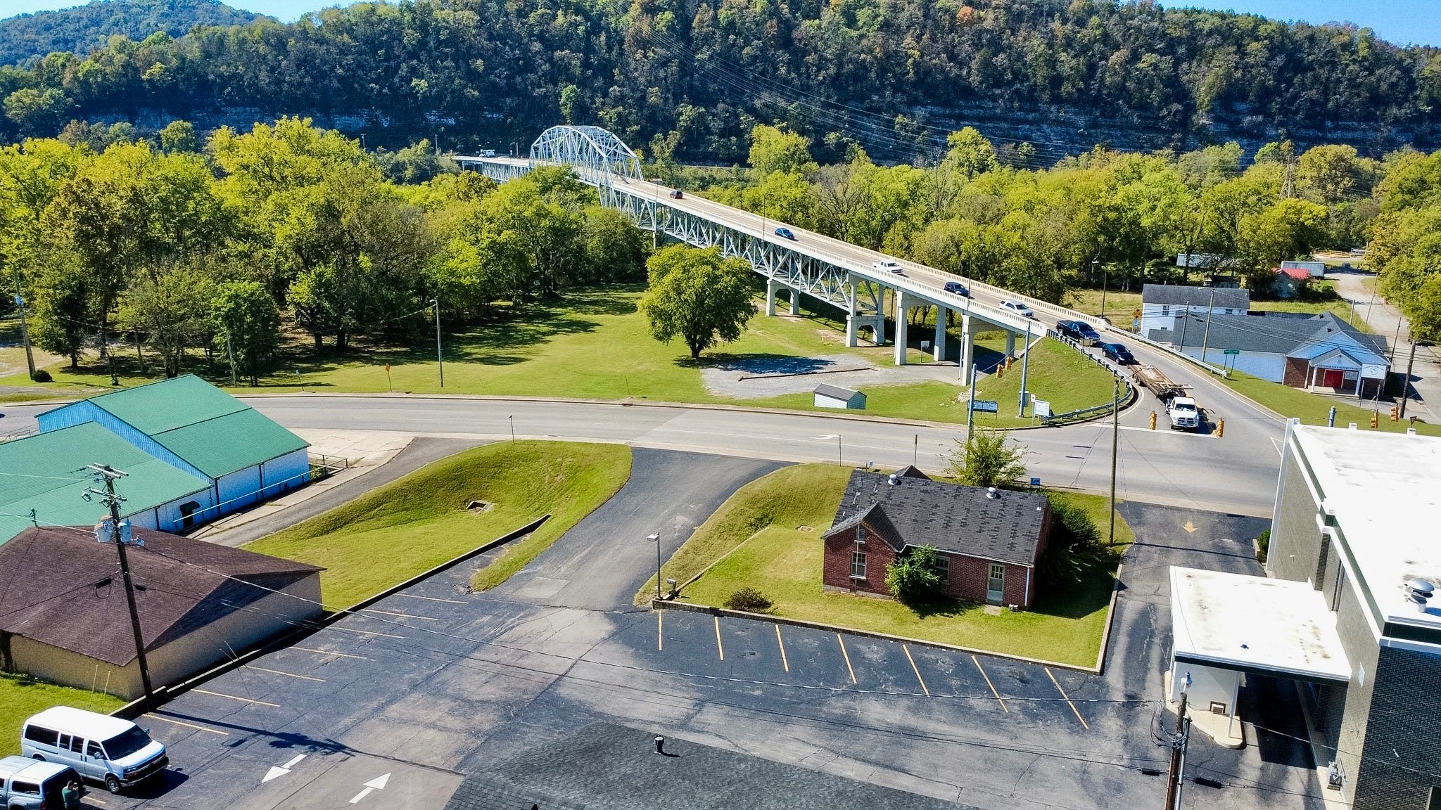 101 Upper Ferry Rd