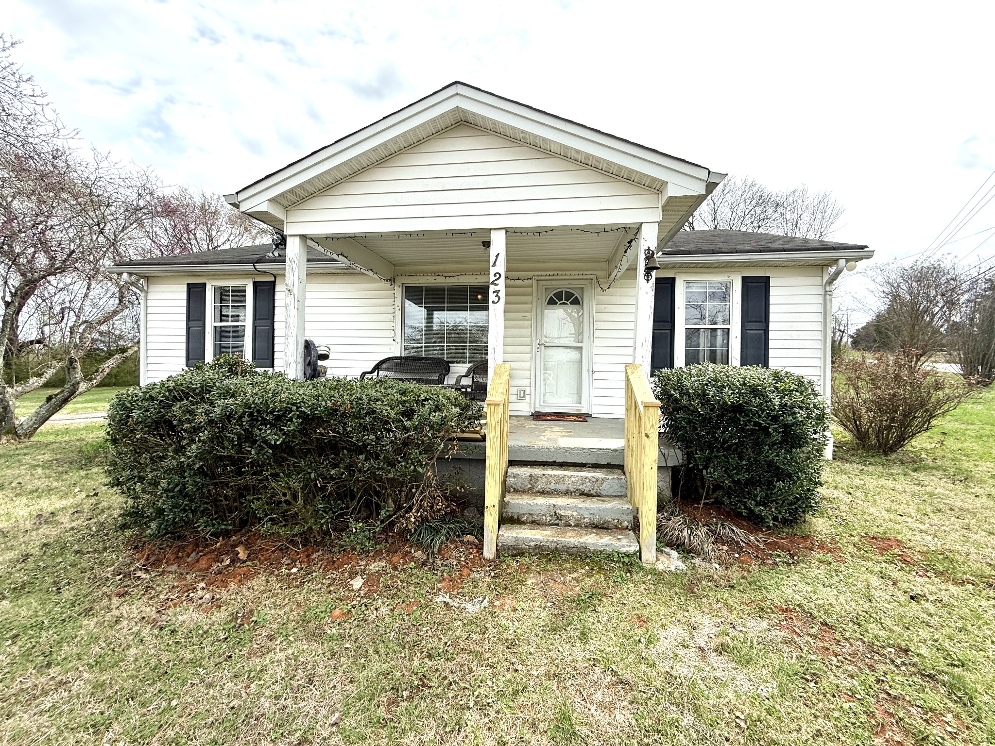 123 Corinth Rd