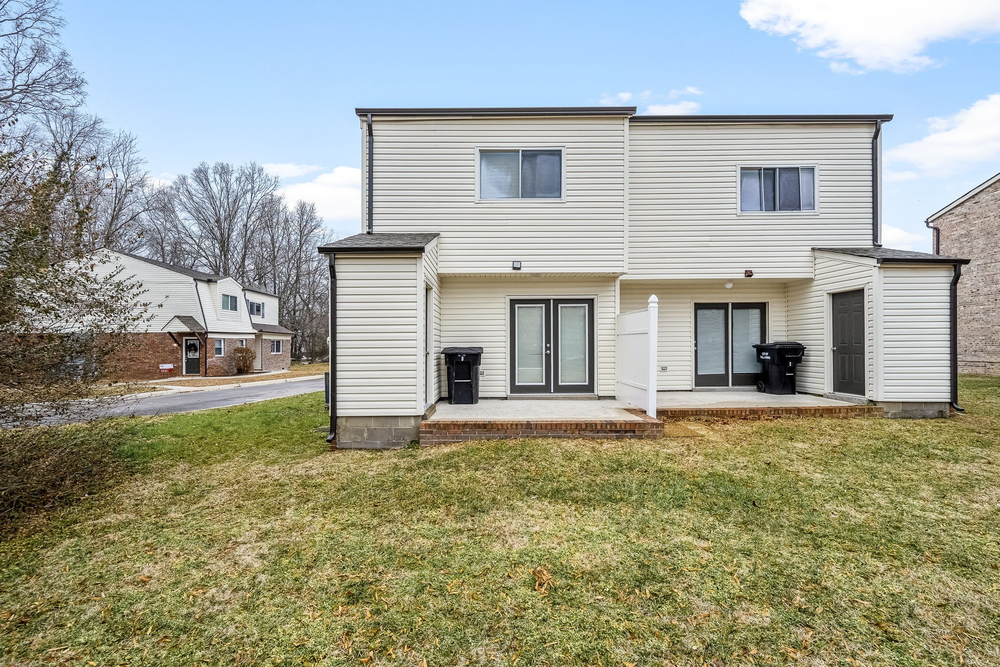 601 E Grundy St D