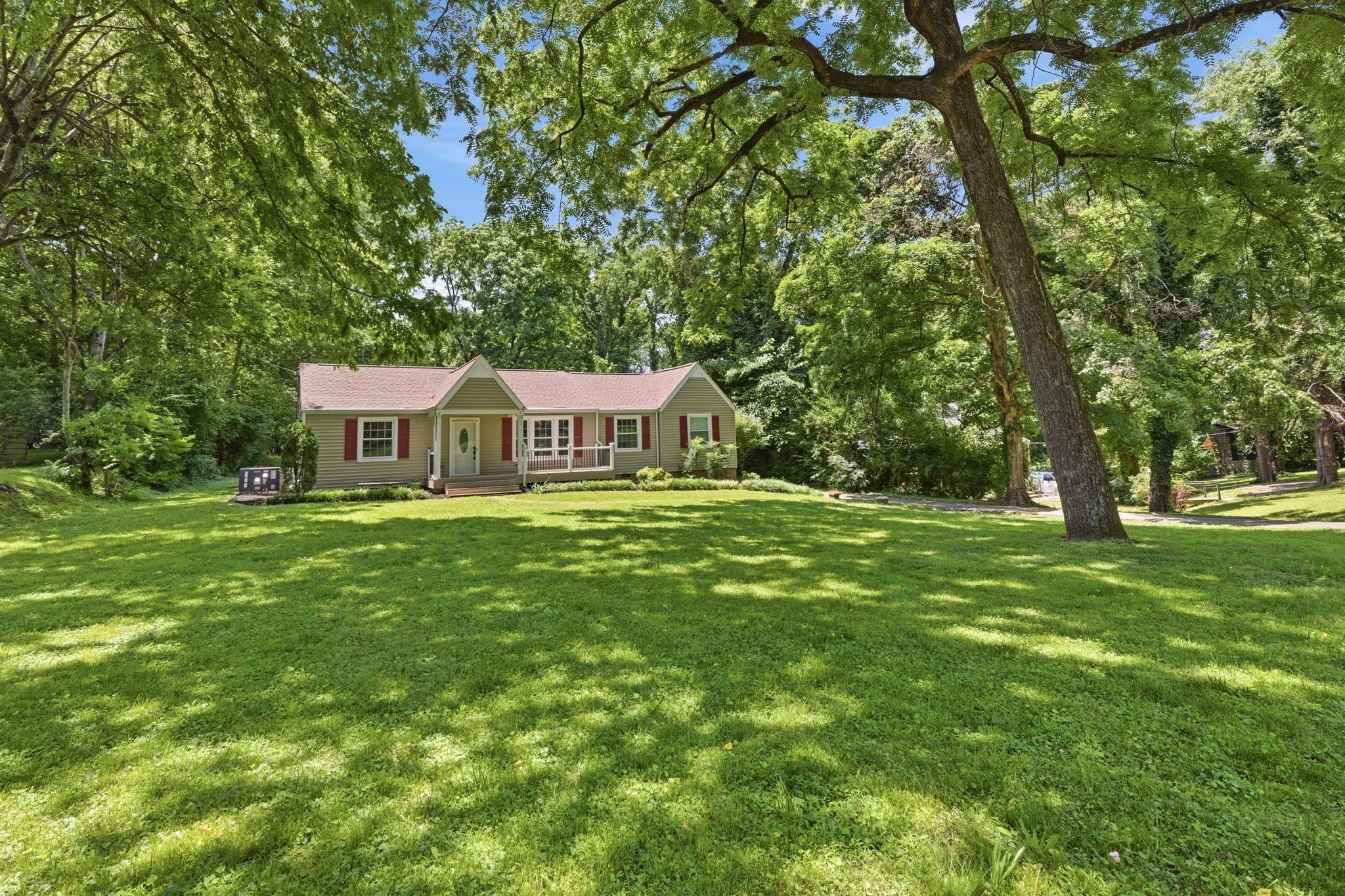 746 Greymont Dr