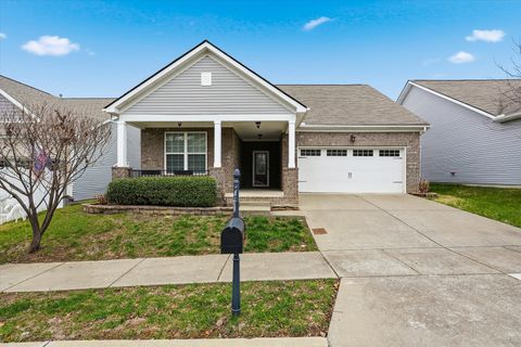 1808 Stonewater Dr Hermitage TN 37076