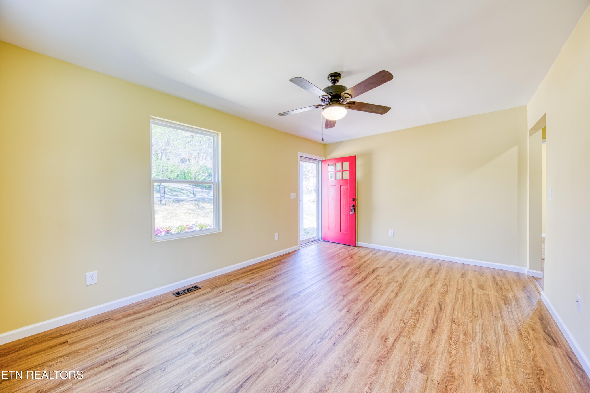 1112 Brookside Ave