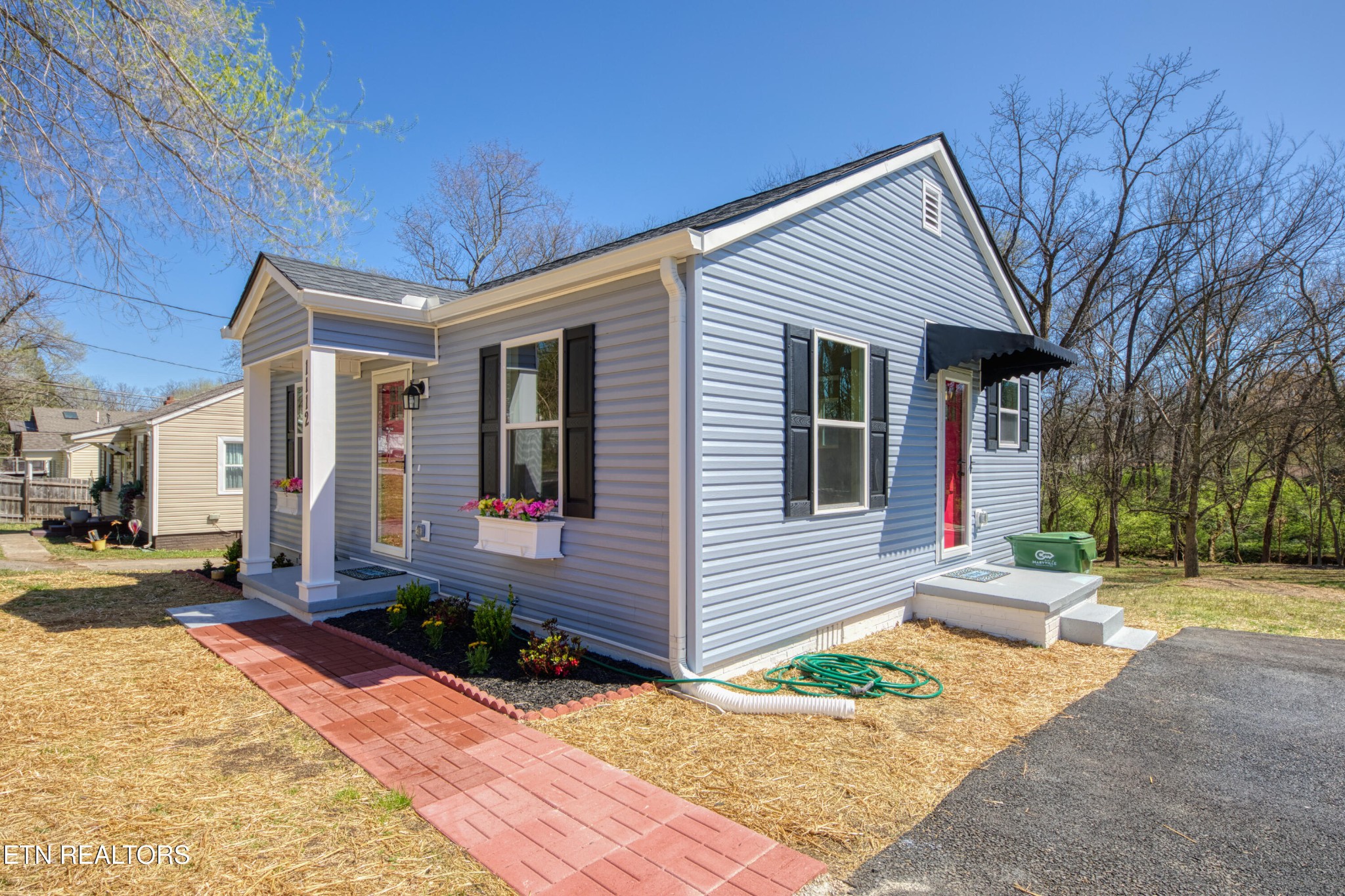 1112 Brookside Ave