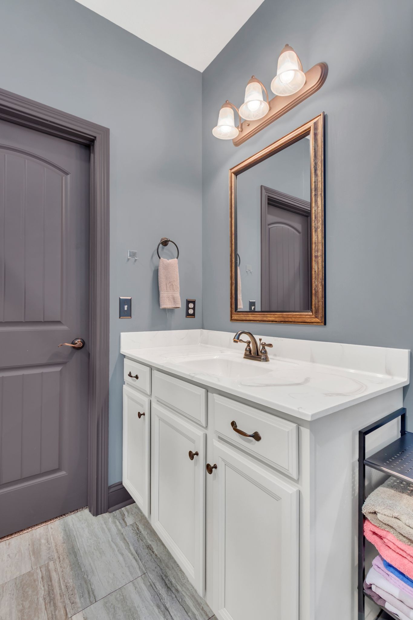 Burns, Tennessee 37029, United States, 3 Bedrooms Bedrooms, ,3 BathroomsBathrooms,Residential,Pending,188130