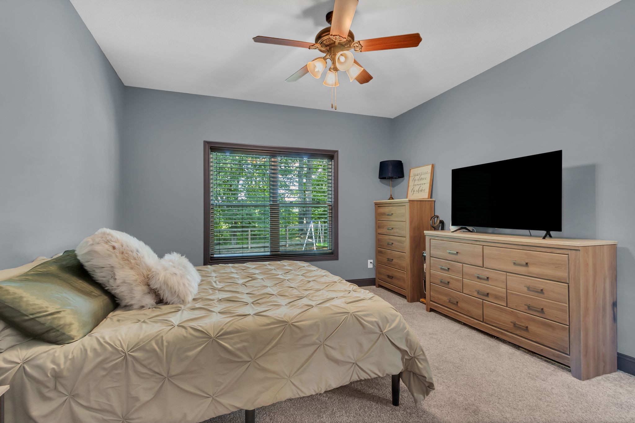 Burns, Tennessee 37029, United States, 3 Bedrooms Bedrooms, ,3 BathroomsBathrooms,Residential,Pending,188130