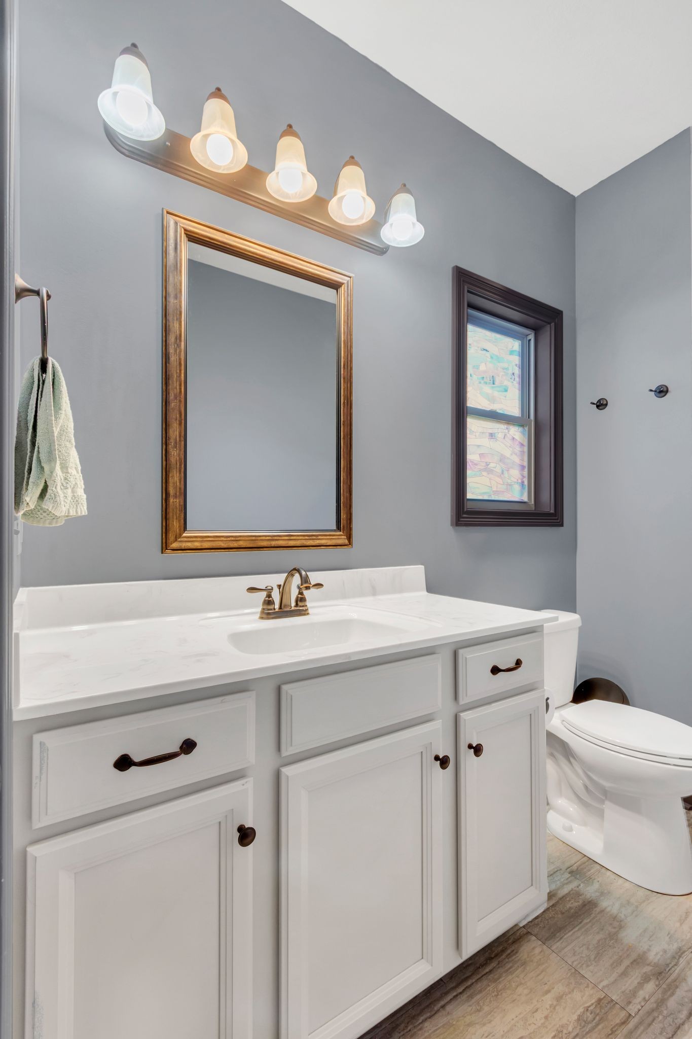 Burns, Tennessee 37029, United States, 3 Bedrooms Bedrooms, ,3 BathroomsBathrooms,Residential,Pending,188130