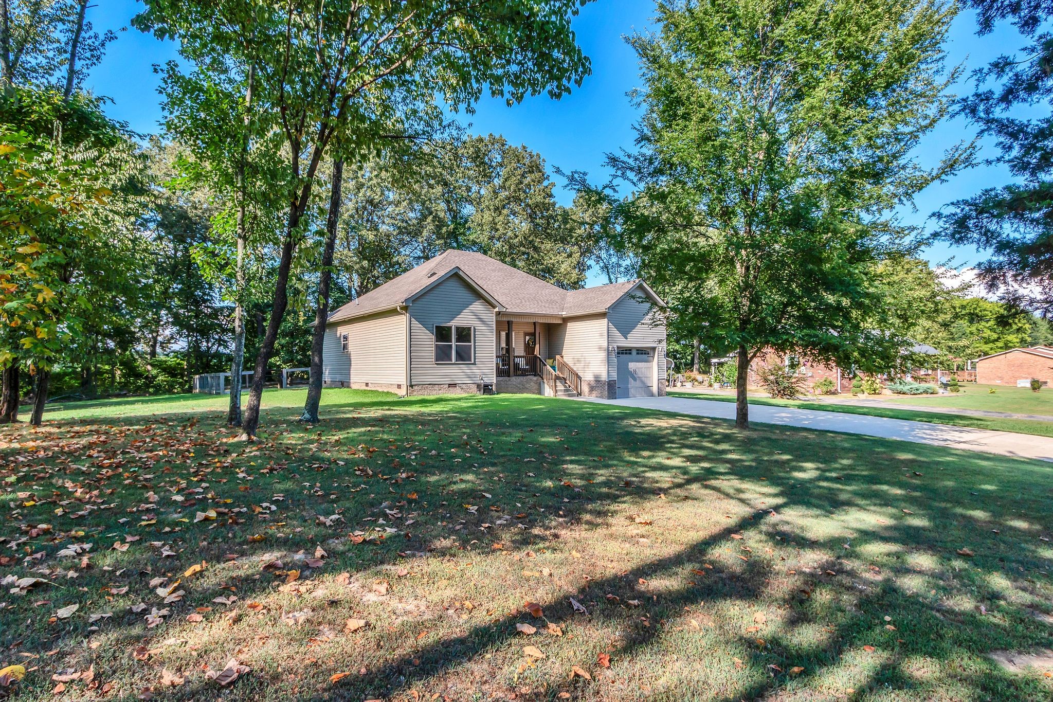 Burns, Tennessee 37029, United States, 3 Bedrooms Bedrooms, ,3 BathroomsBathrooms,Residential,Pending,188130