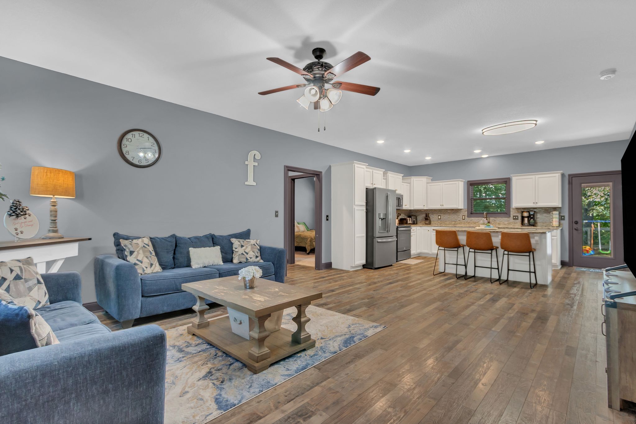 Burns, Tennessee 37029, United States, 3 Bedrooms Bedrooms, ,3 BathroomsBathrooms,Residential,Pending,188130