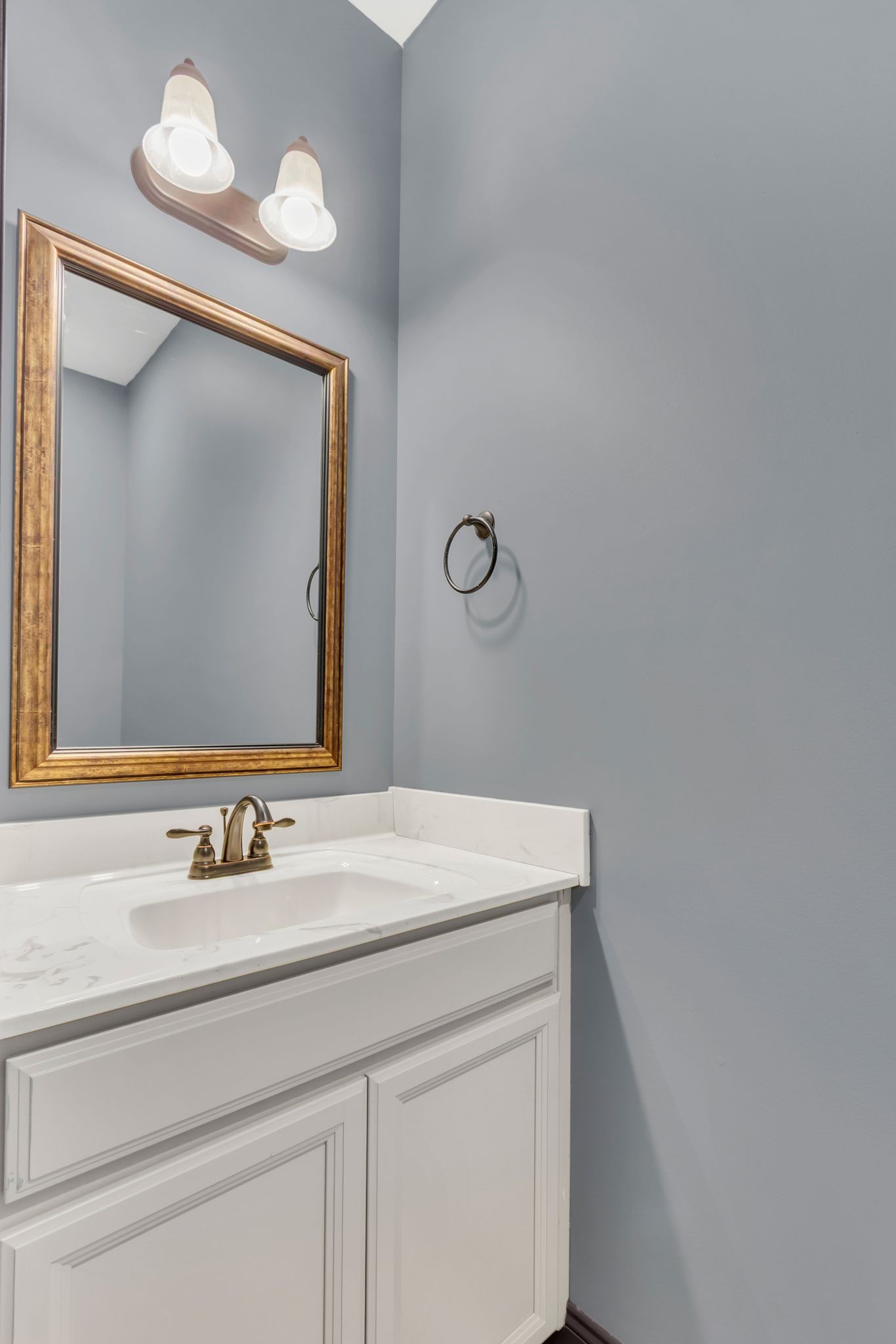 Burns, Tennessee 37029, United States, 3 Bedrooms Bedrooms, ,3 BathroomsBathrooms,Residential,Pending,188130