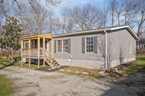 1025 Allardt Hwy Jamestown TN 38556