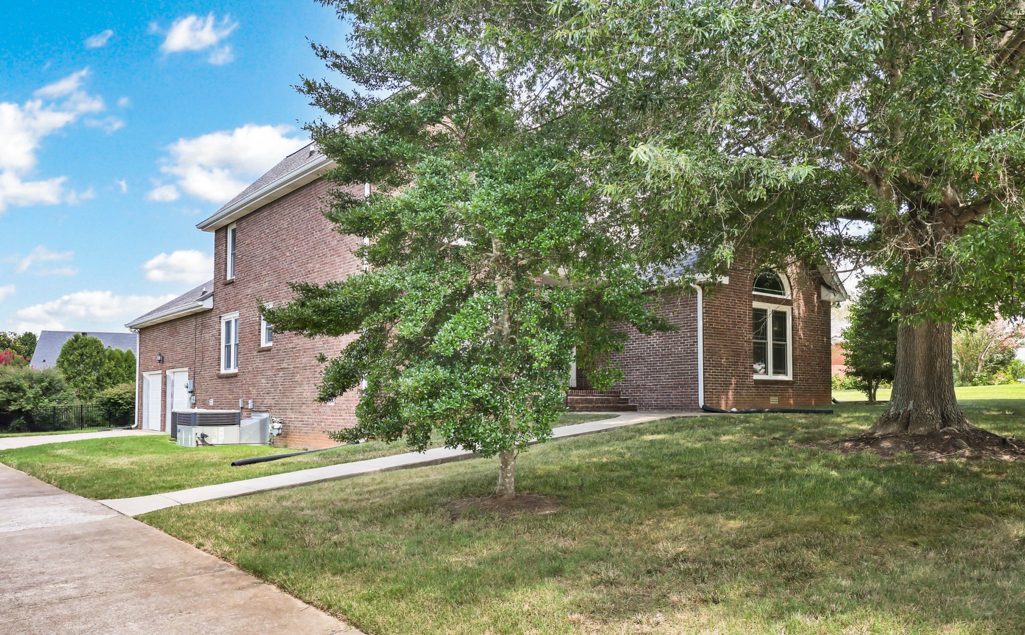 156 Archgate Ct