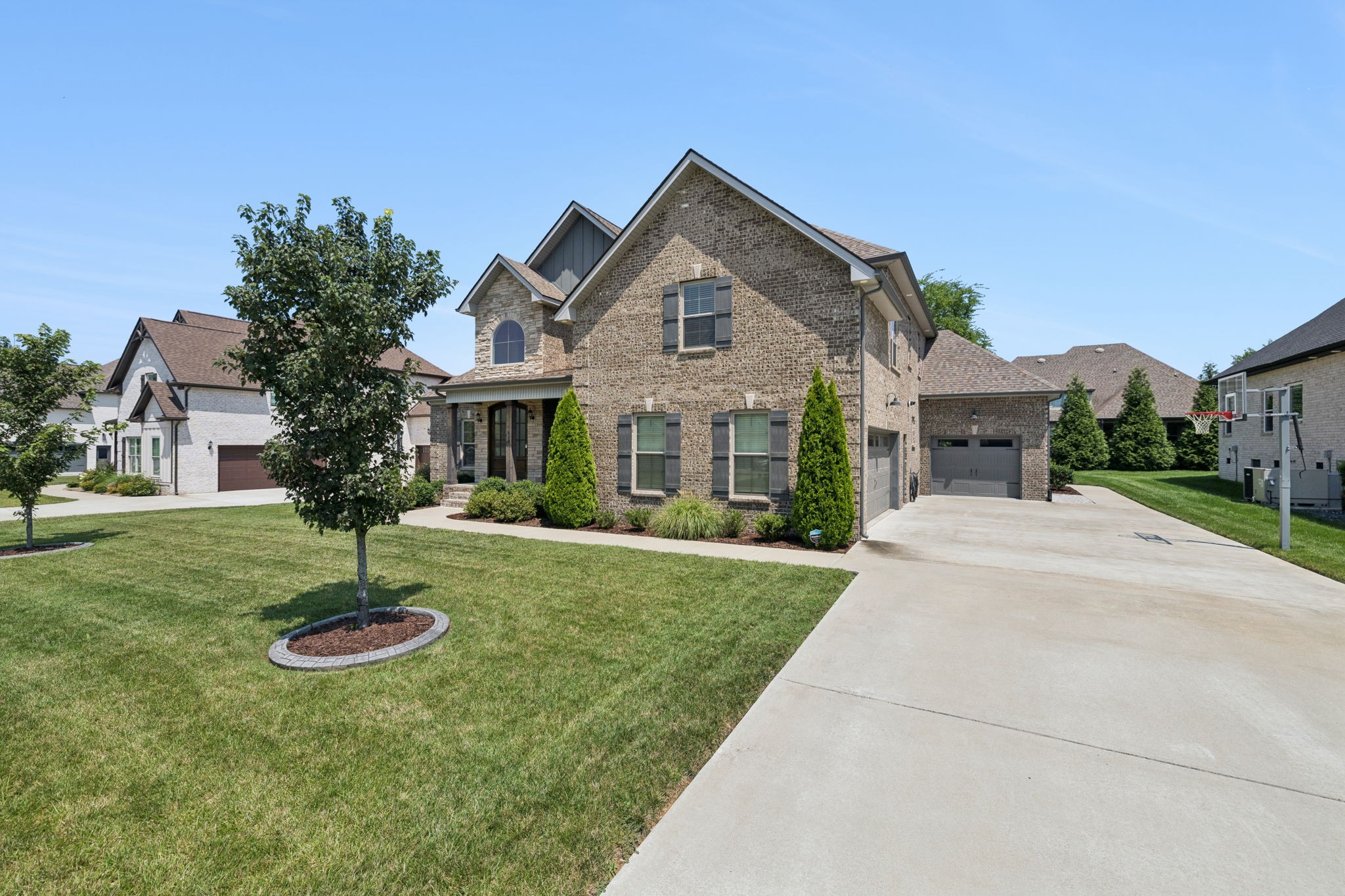 619 Chrisview Ct