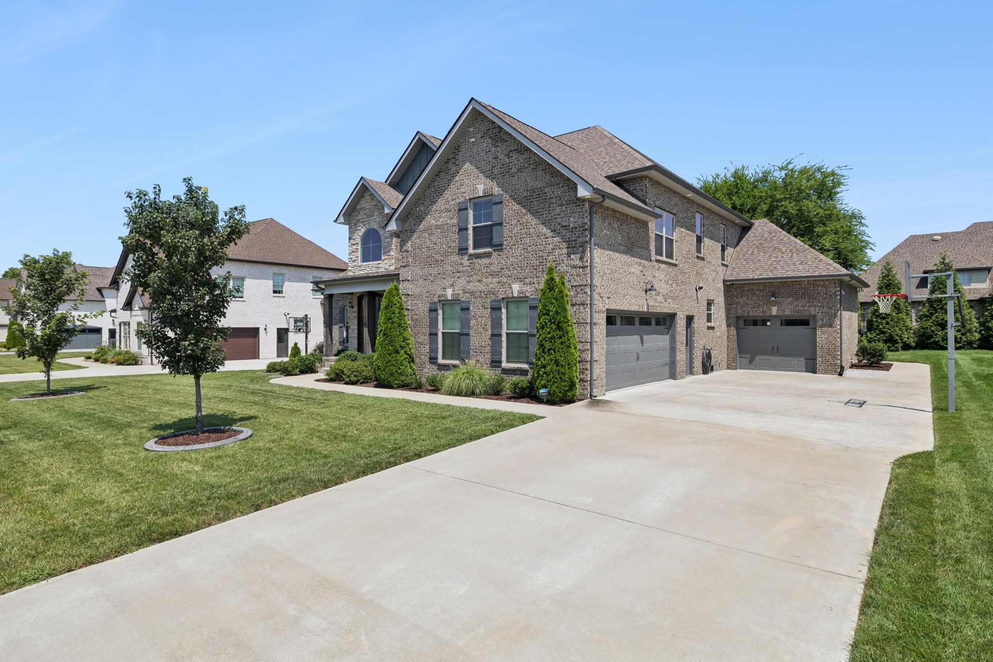 619 Chrisview Ct