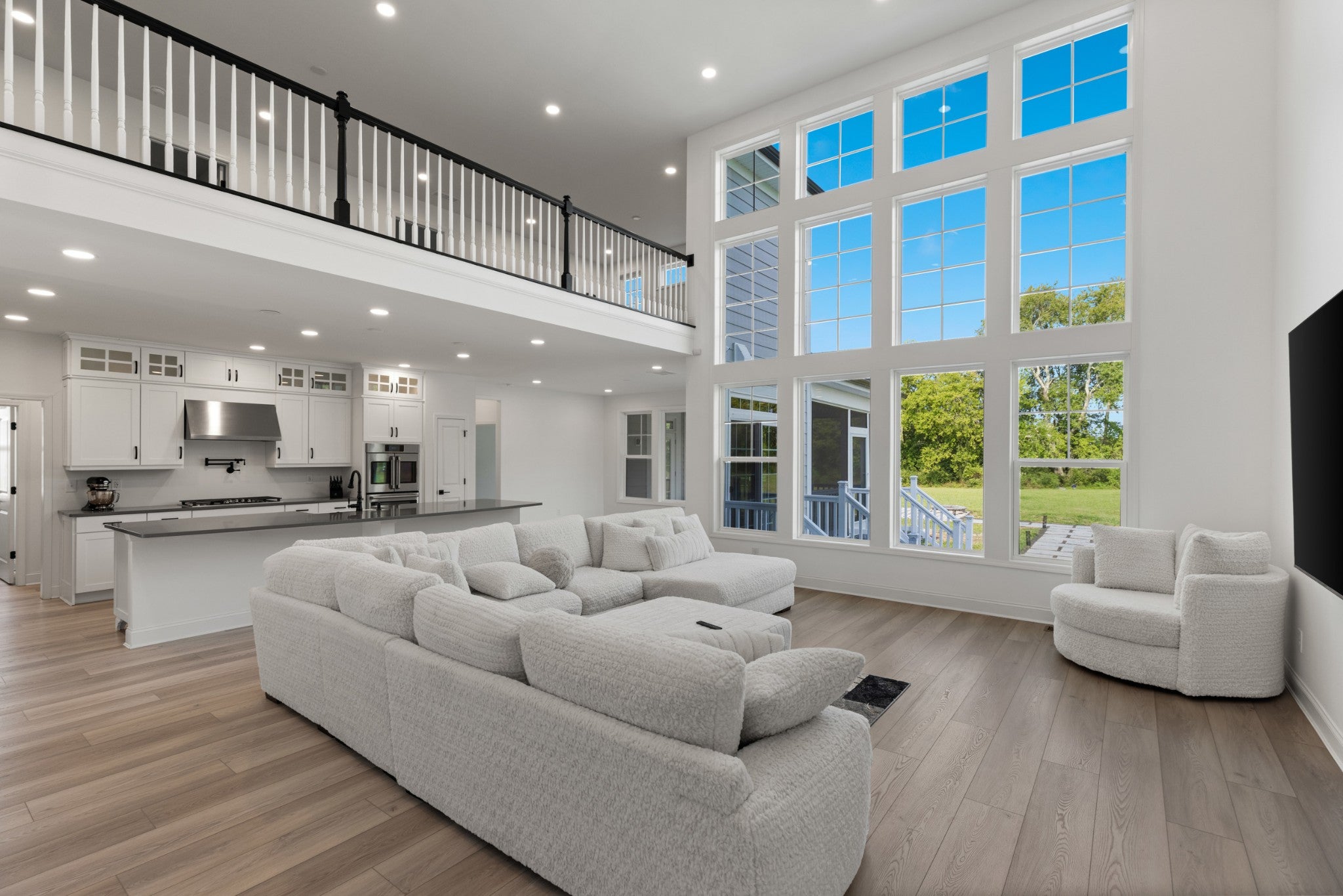 332 Woodbine Rd