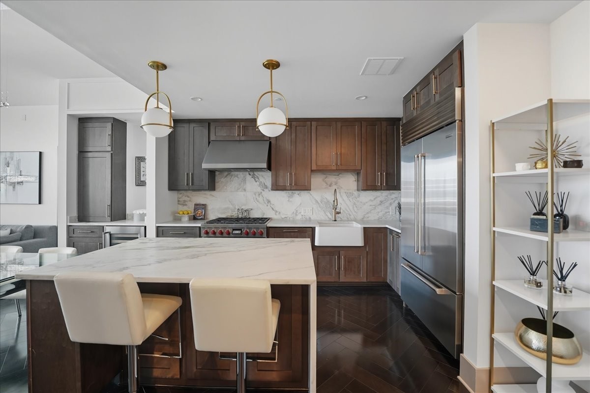 1616 West End Ave 2906