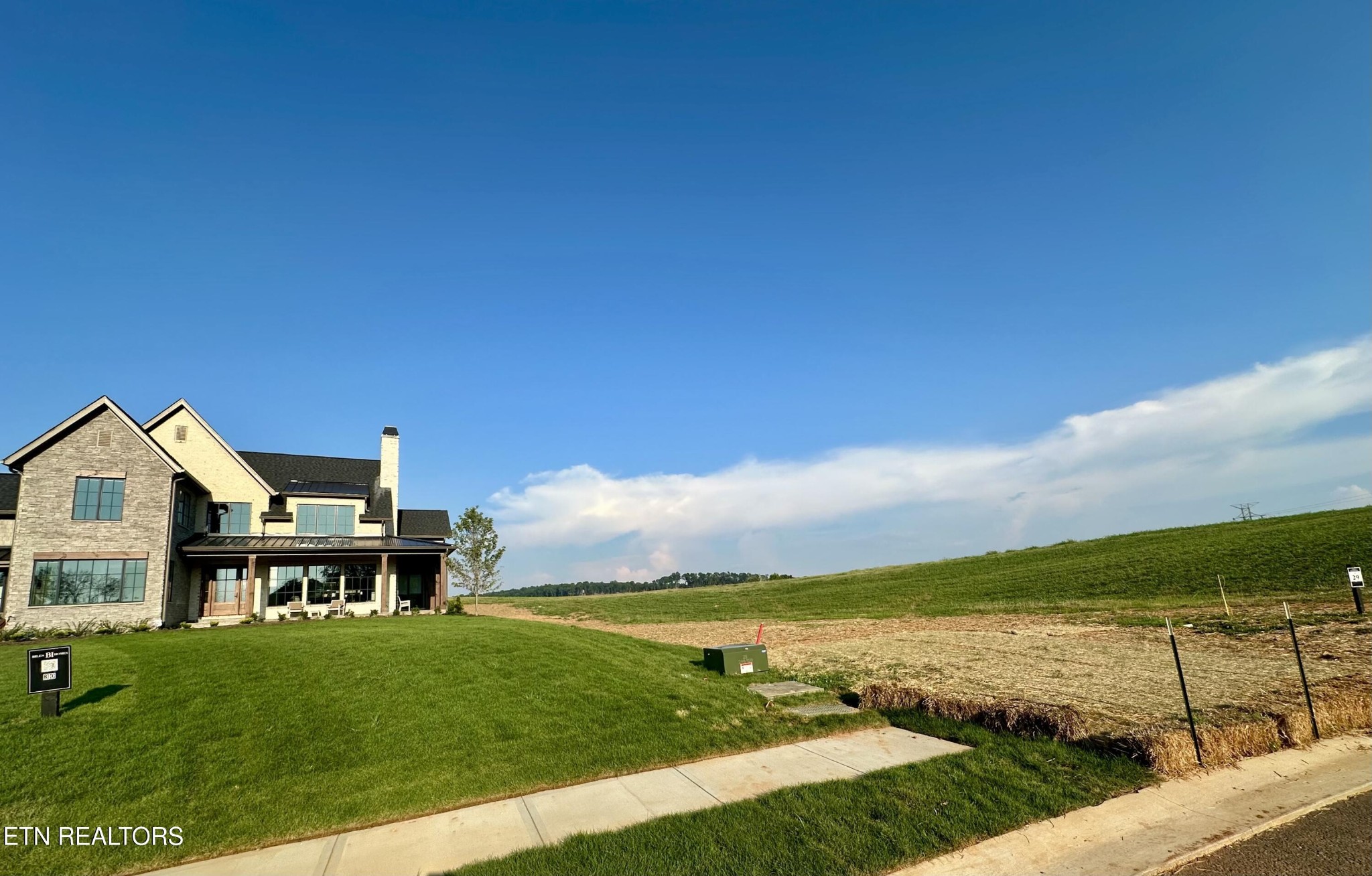 551 Firefly Drive
