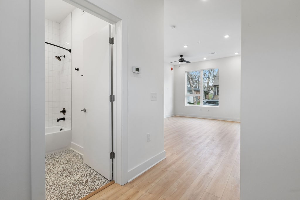 1310 Lischey Ave 104