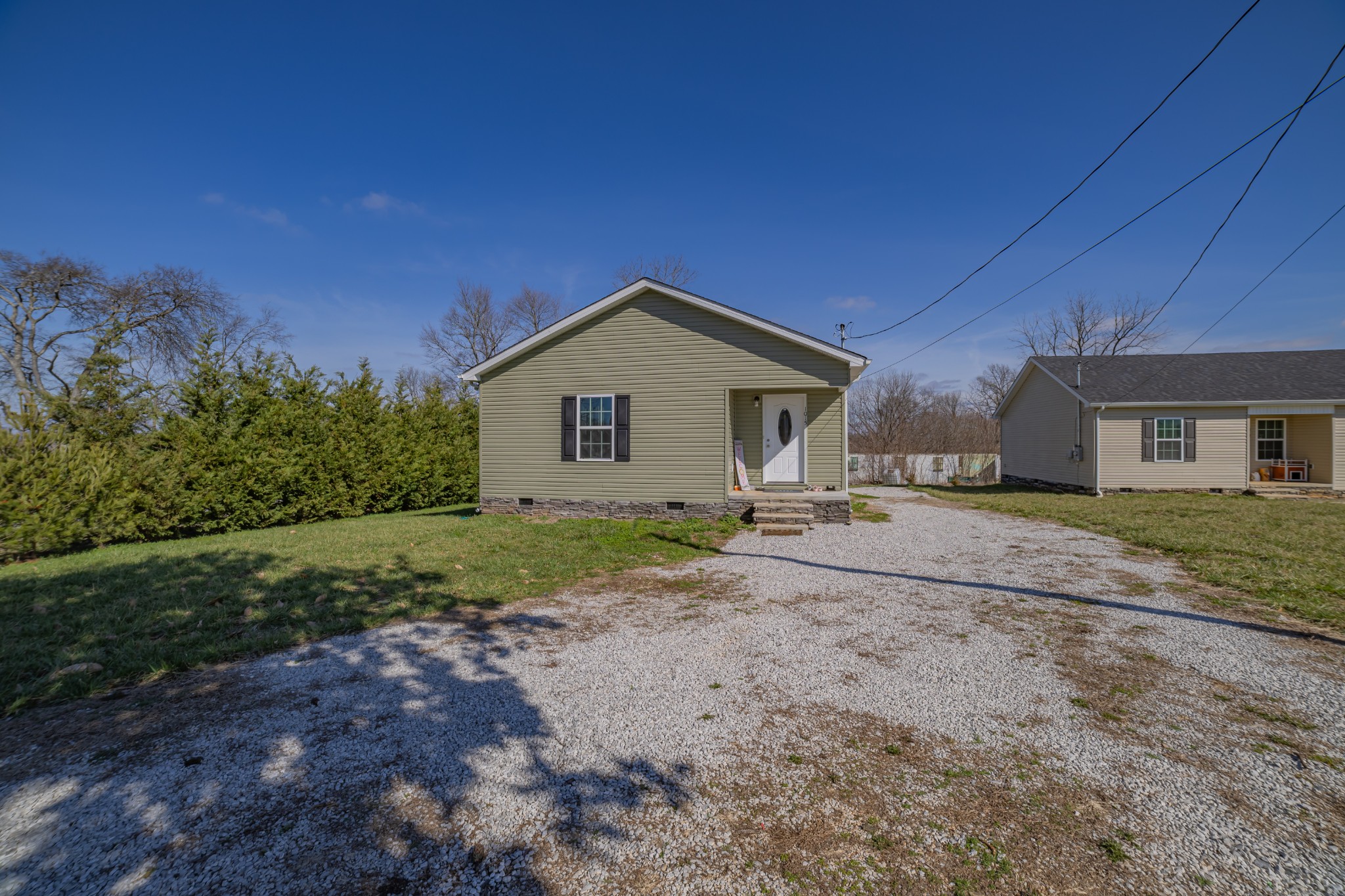 1015 Old Cowan Rd