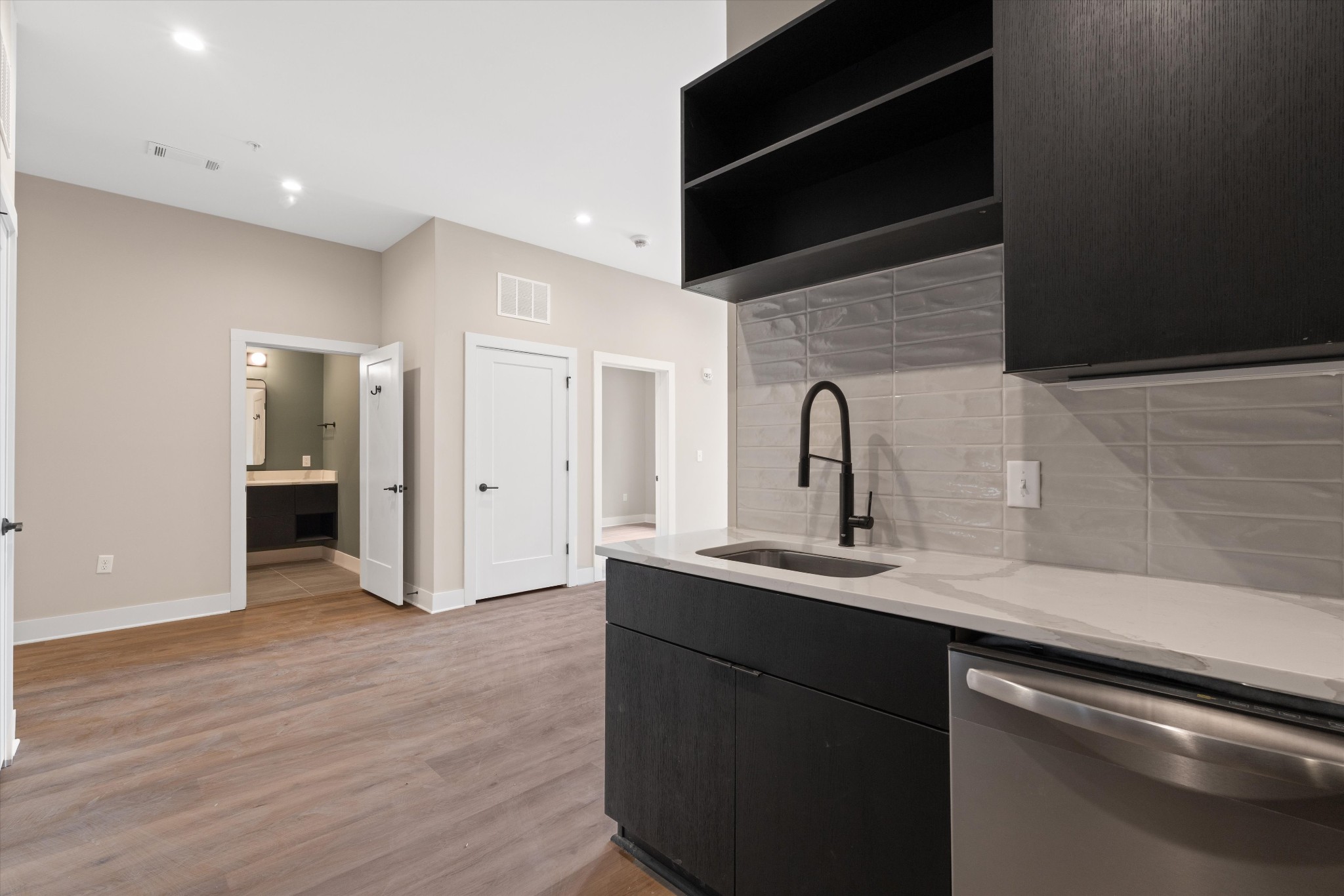730 Main St Unit B3 - Floor 3