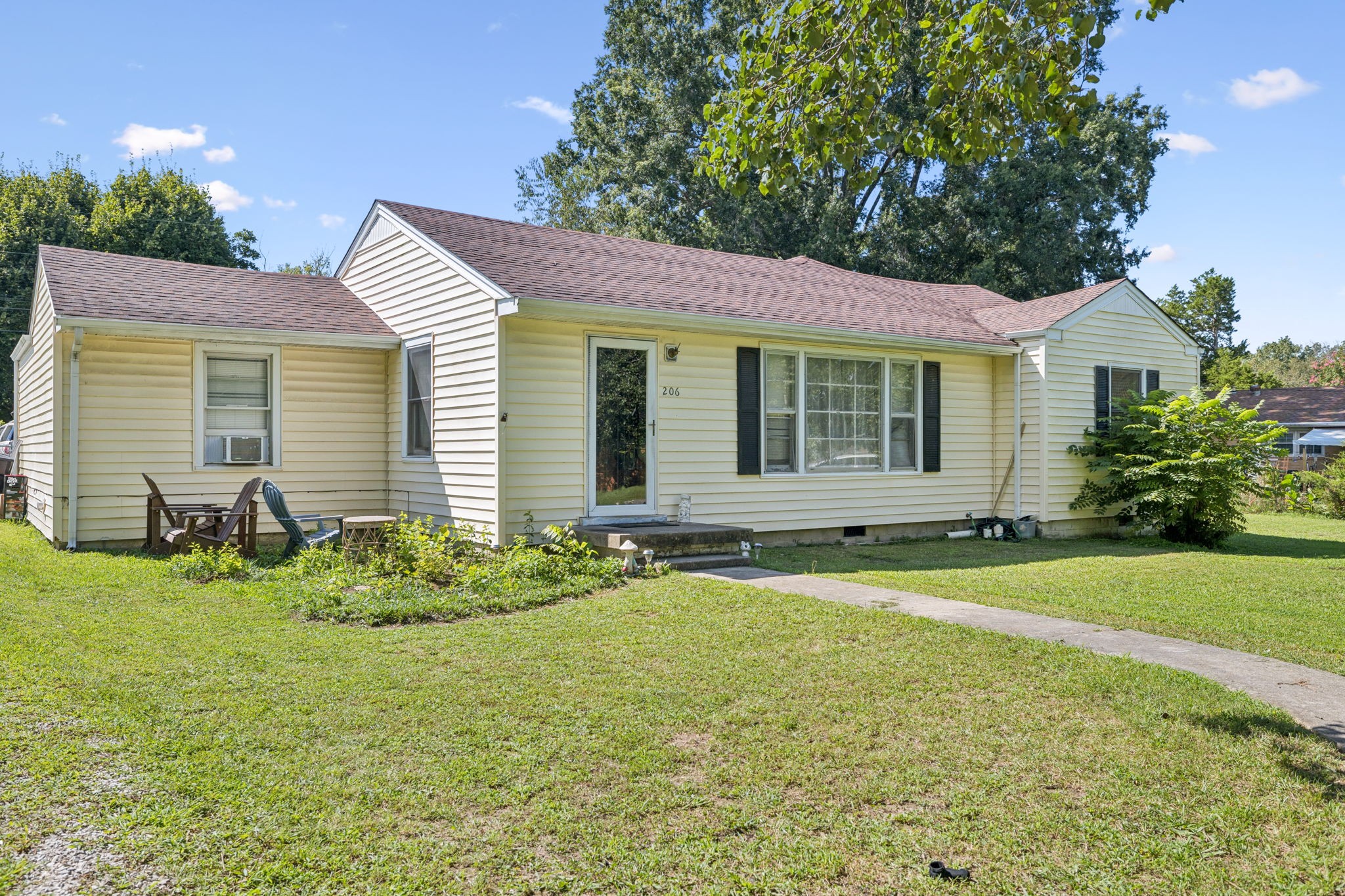 206 Bragg Cir