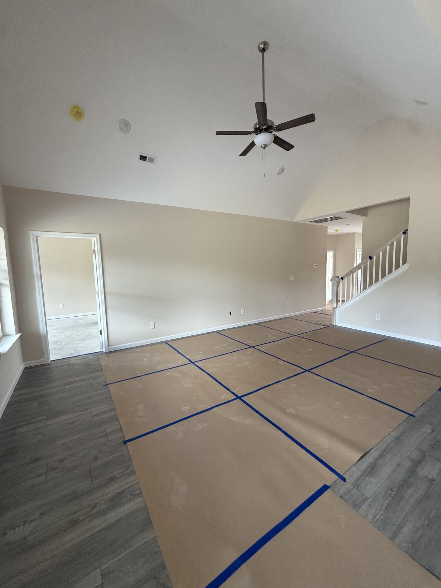 1114 Bluecreek Circle