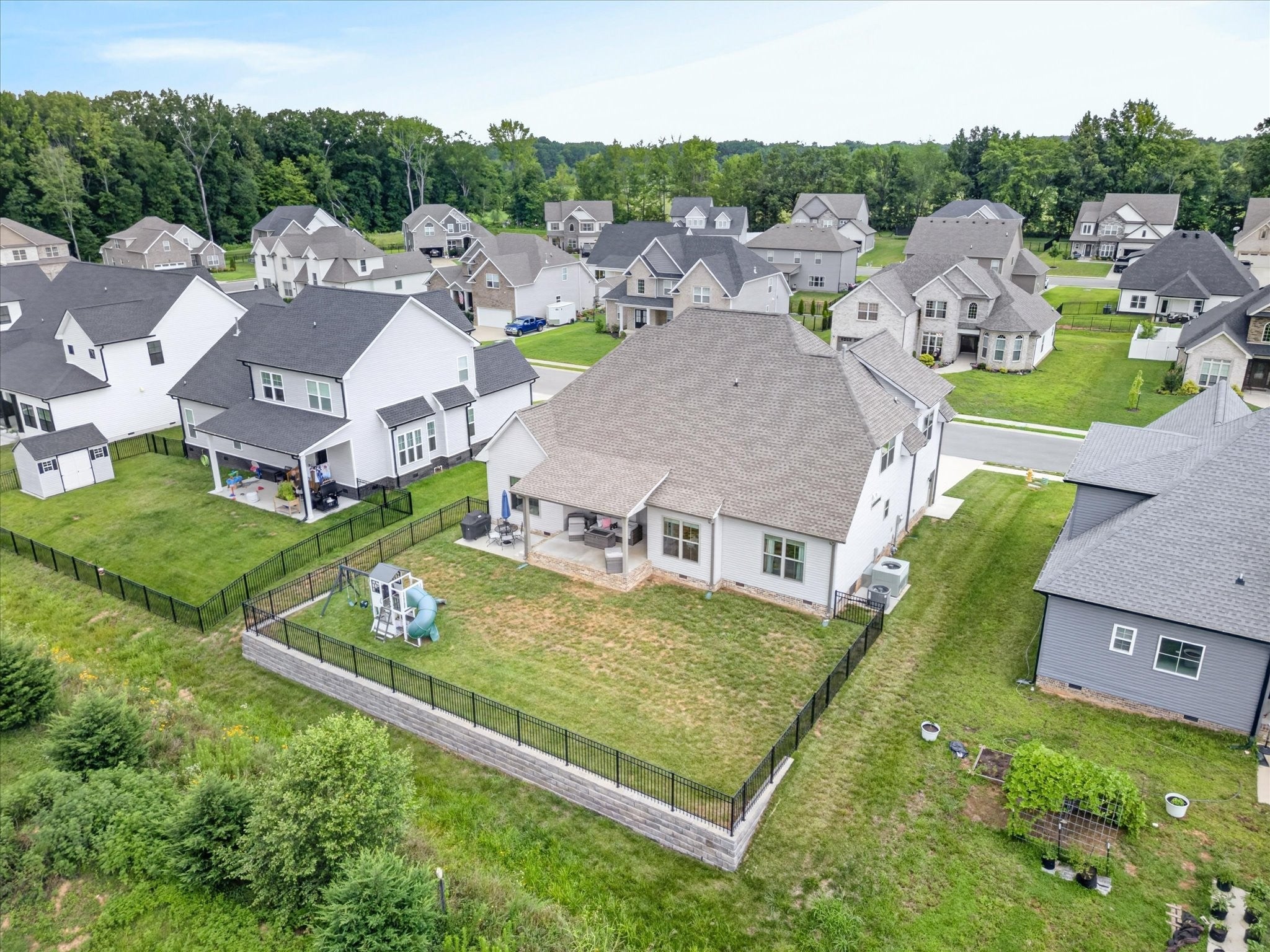 580 Bowden Dr