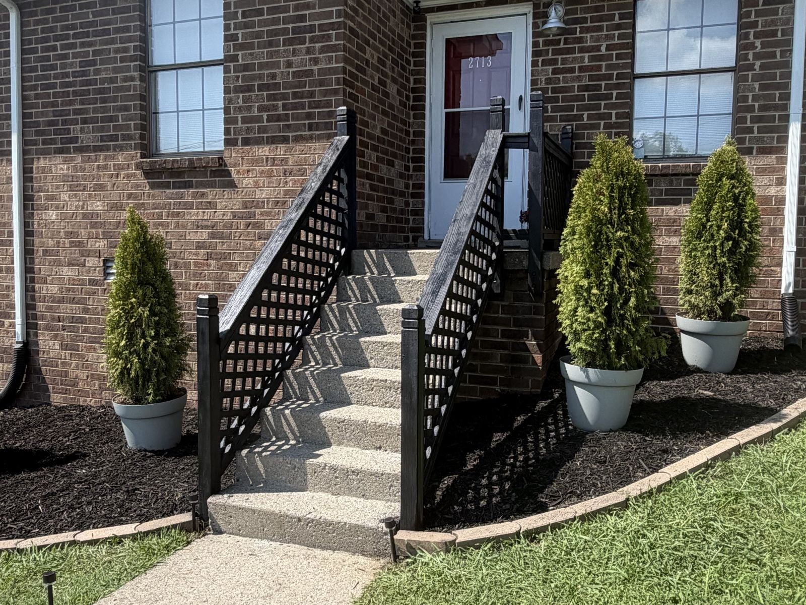 2-bed listing at 2713 Bullock Ave, Nashville
