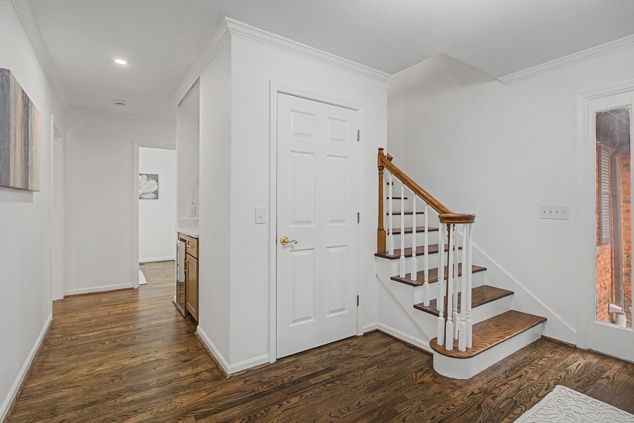 142 Hearthstone Manor Cir