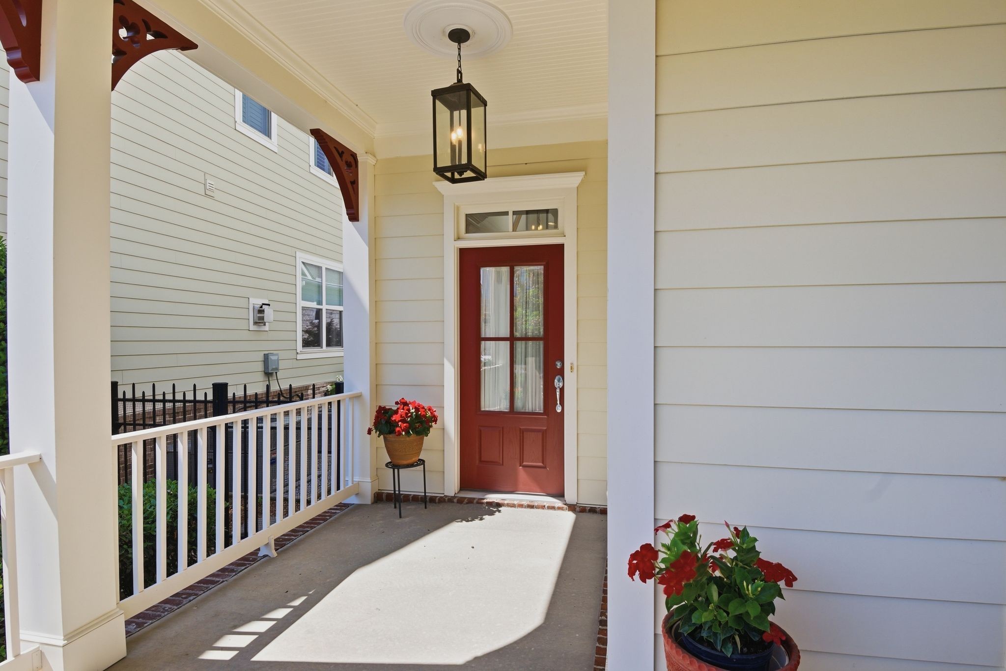 2012 Erwin St