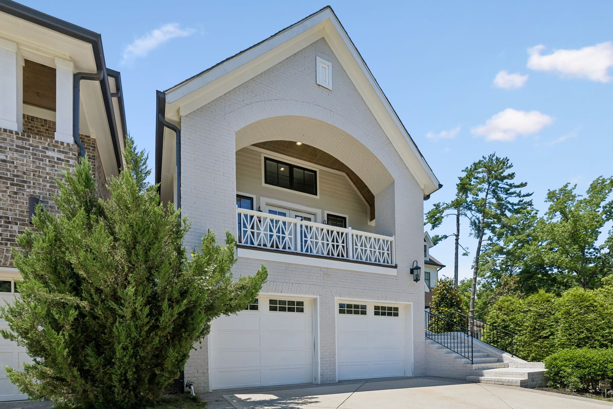 3815A Woodmont Ln