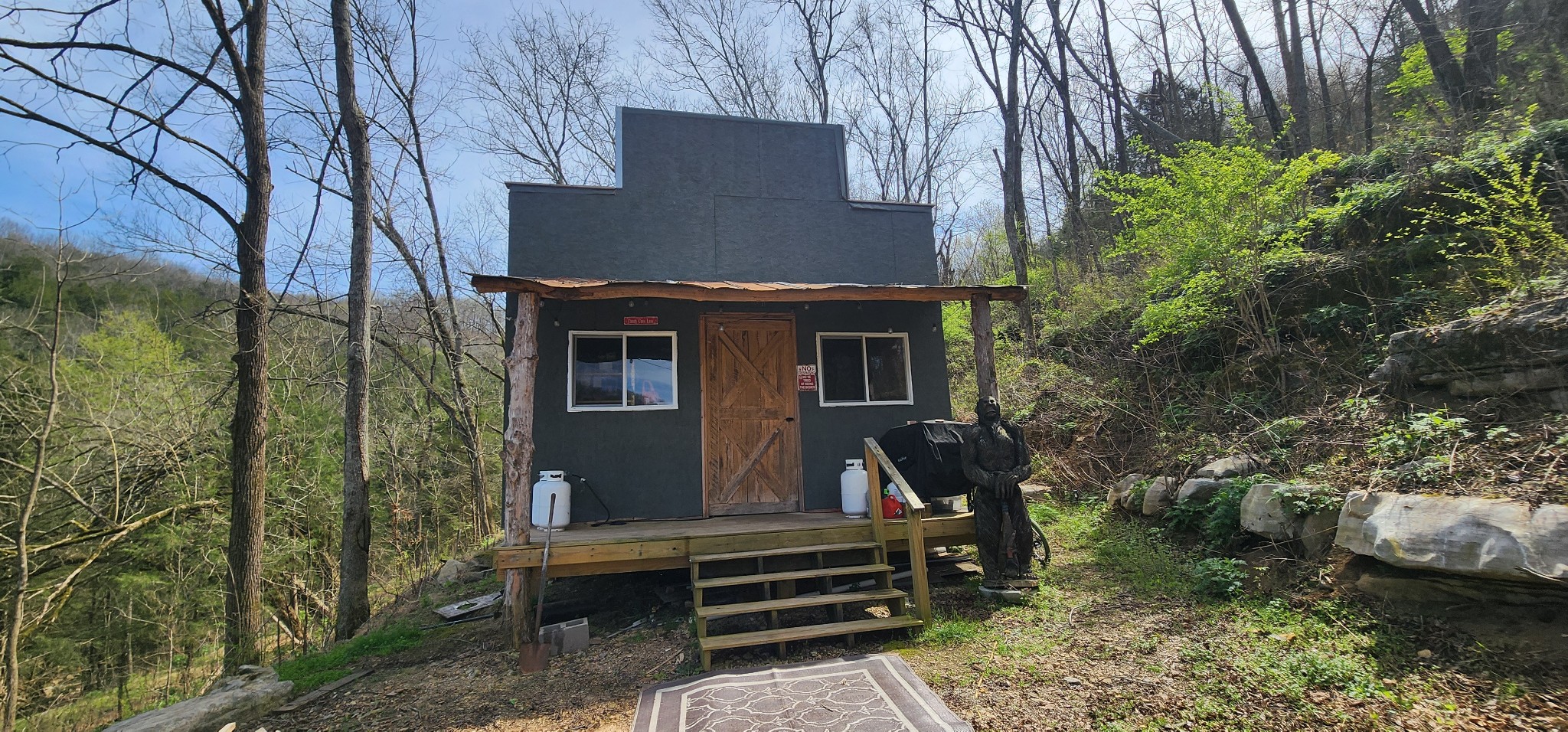 950 Chapman Hollow Rd