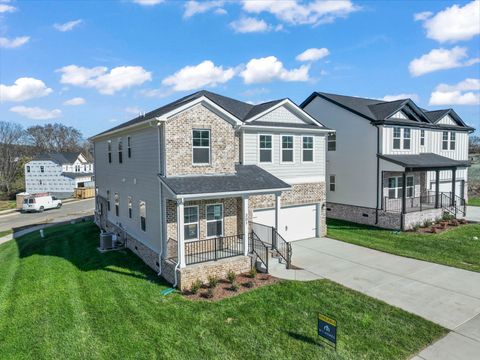 Photo of 301 Brandi Ln, Gallatin, TN 37066 (MLS # 3059157)