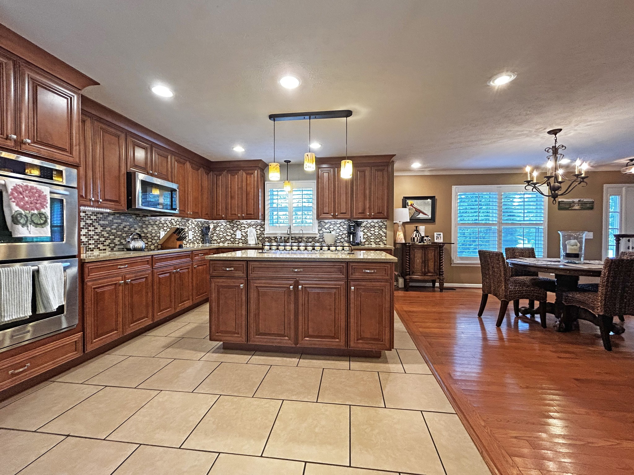 2546 Steeplechase Rd