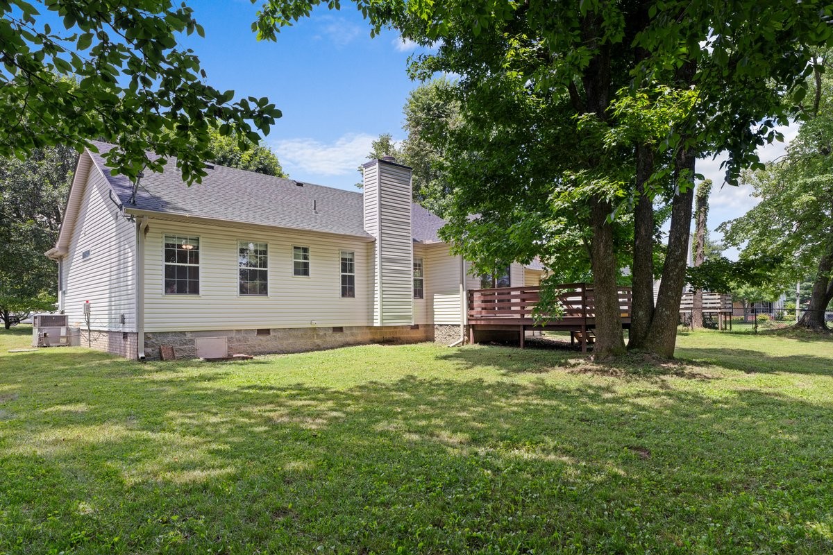 202 Hunterwood Dr