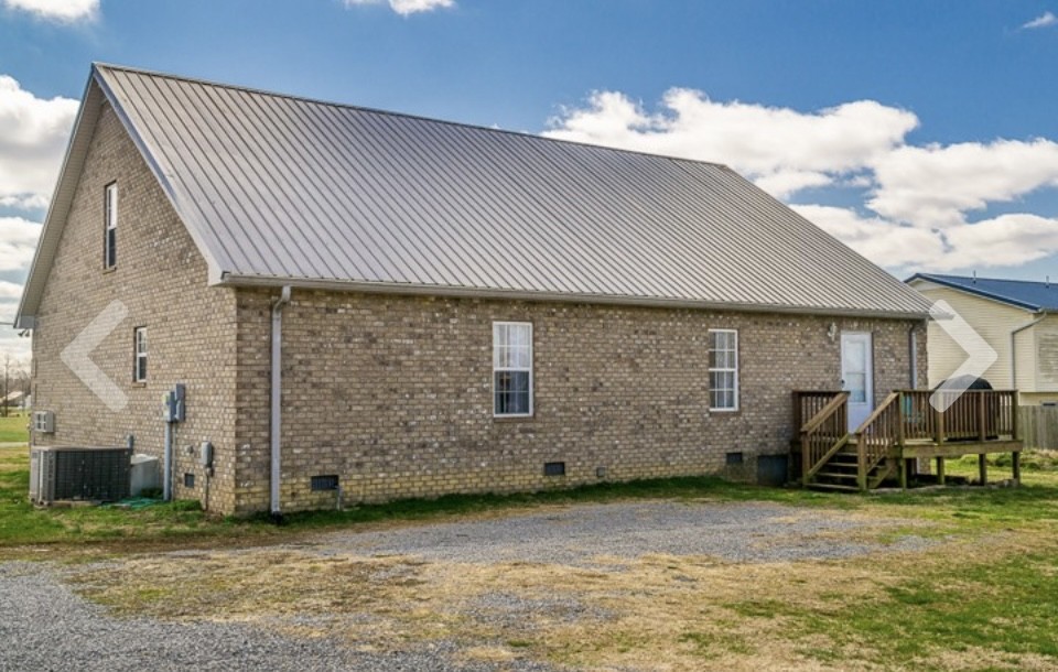 2075 Akersville Rd
