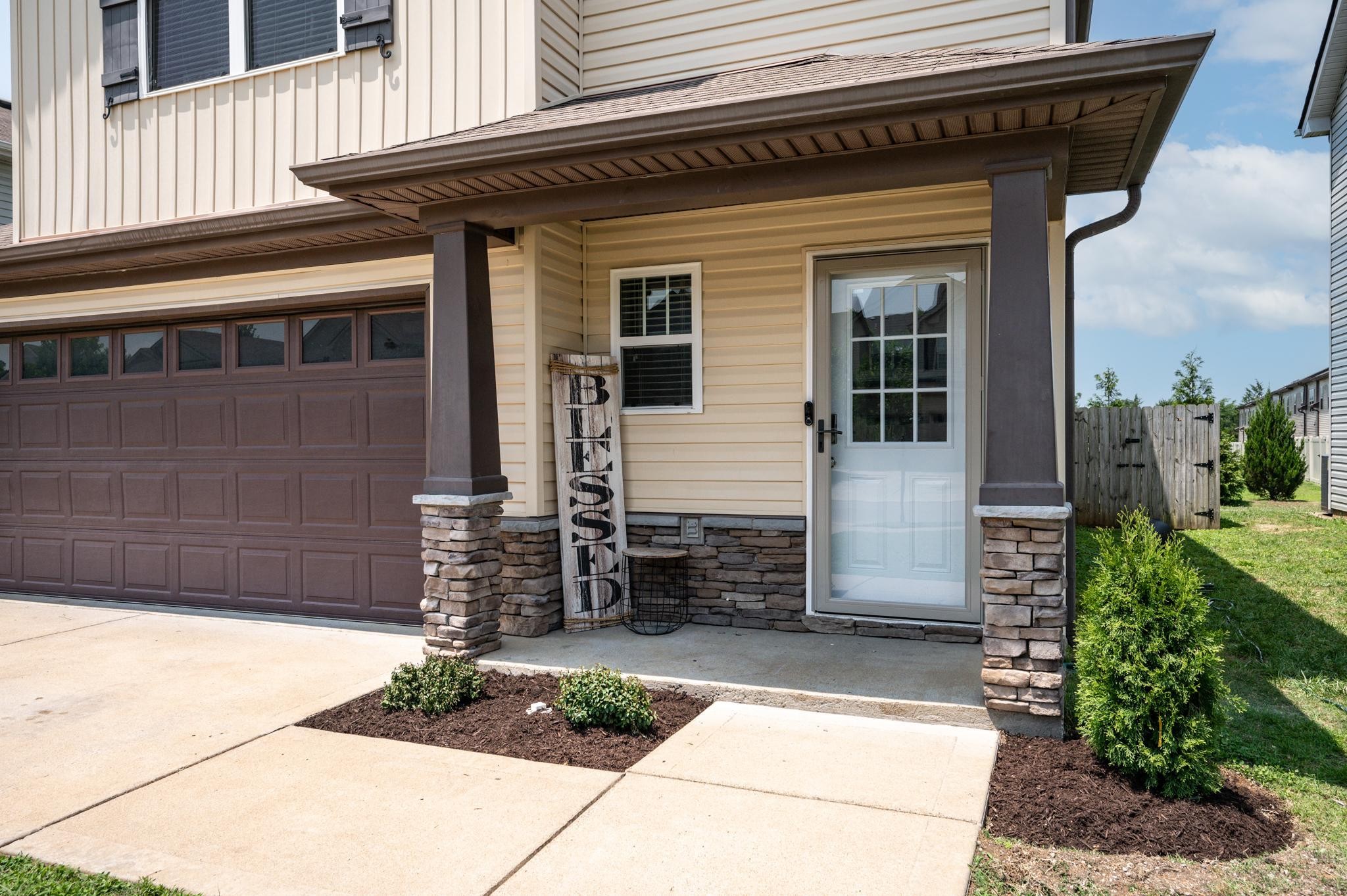 1825 Warmingfield Dr