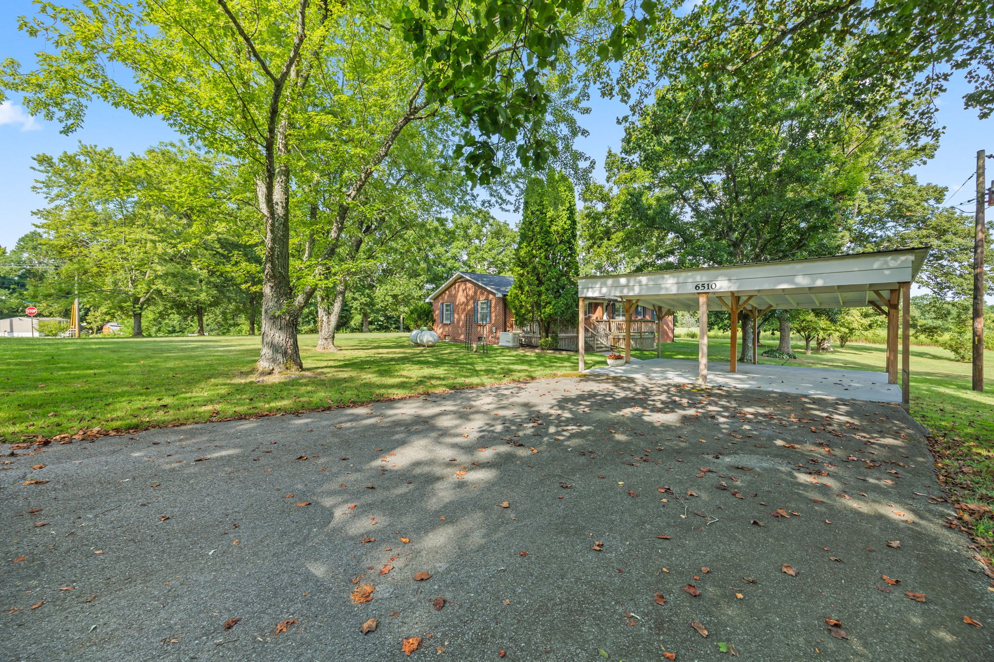 6510 Clemons Ridge Rd