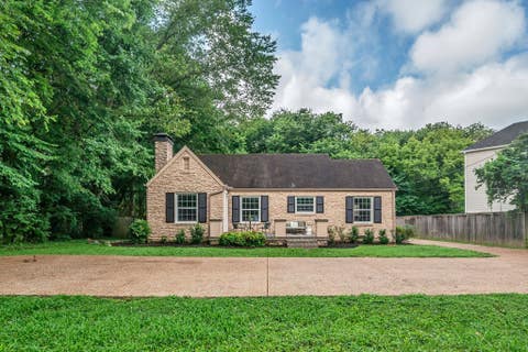 Photo of 911 Woodmont Blvd, Nashville, TN 37204 (MLS # 3205948)