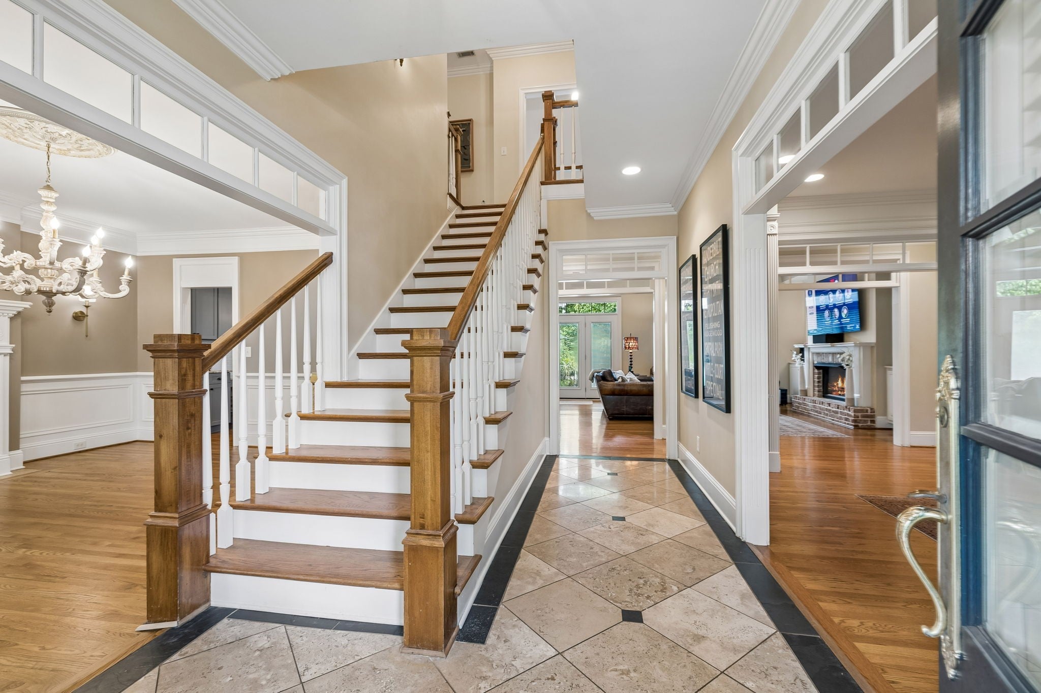 1011 Buckingham Cir, Franklin TN 37064 5-bed home, photo 5 of 60