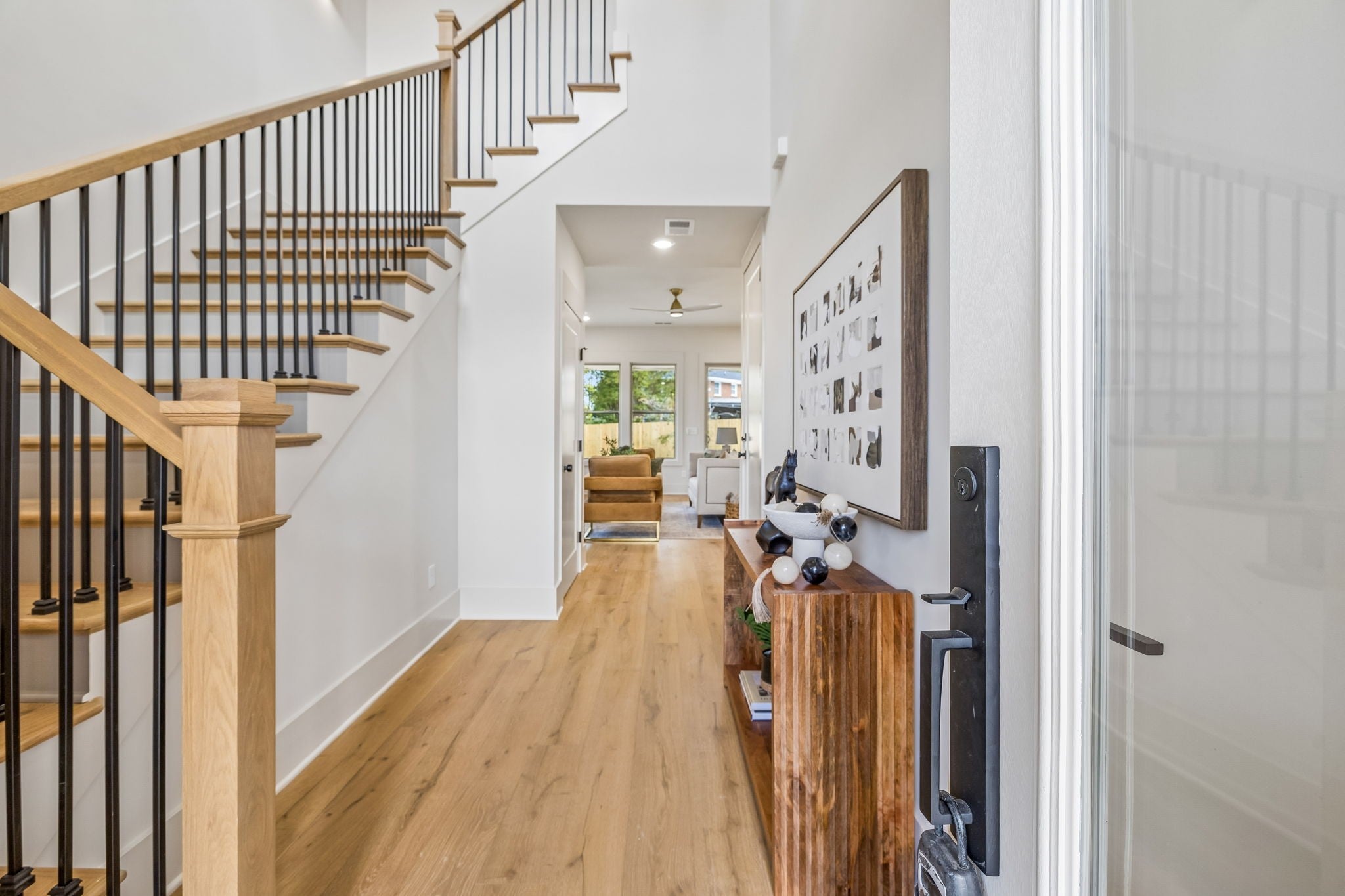 5102 Amalie Dr