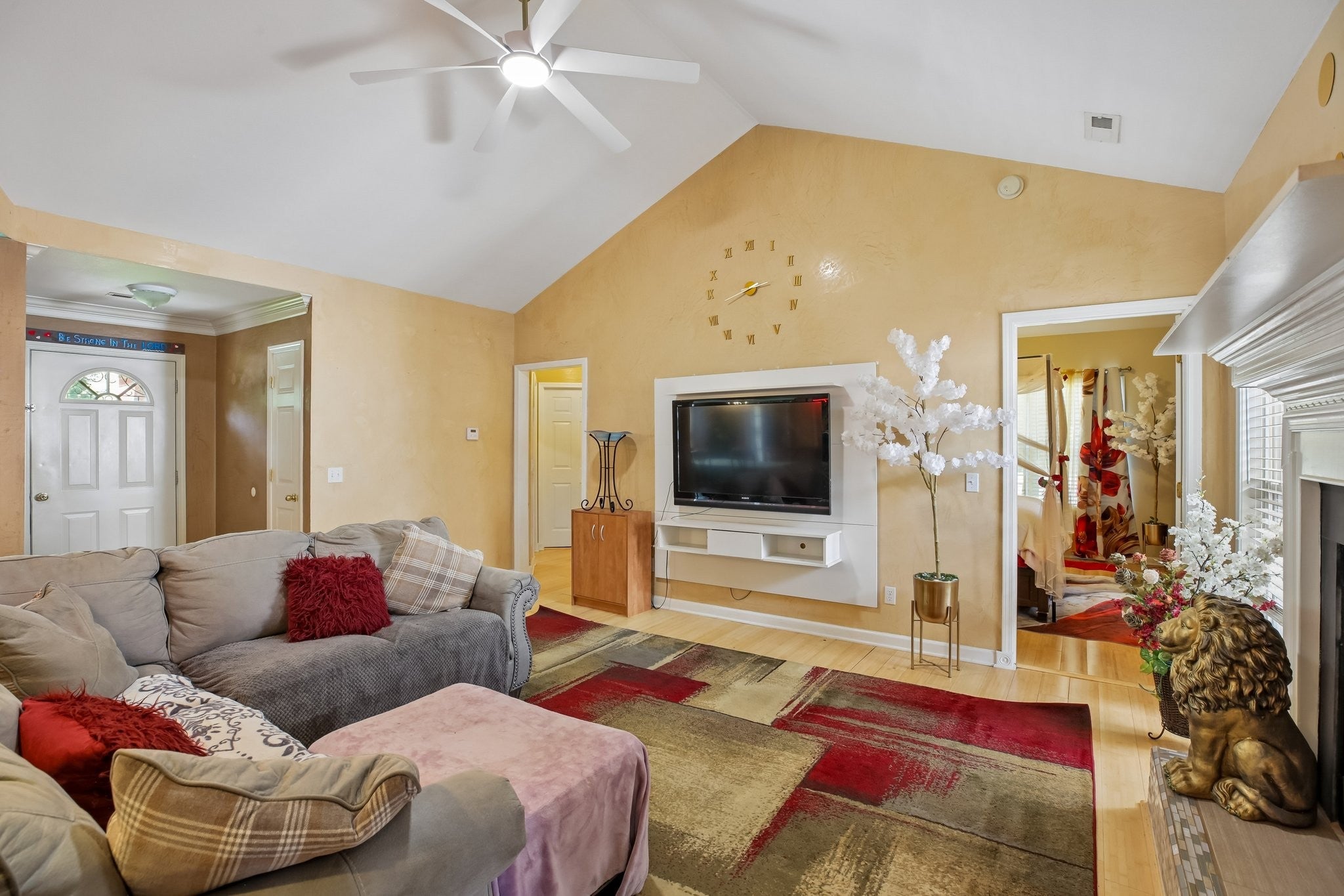 1156 Franklin Dr