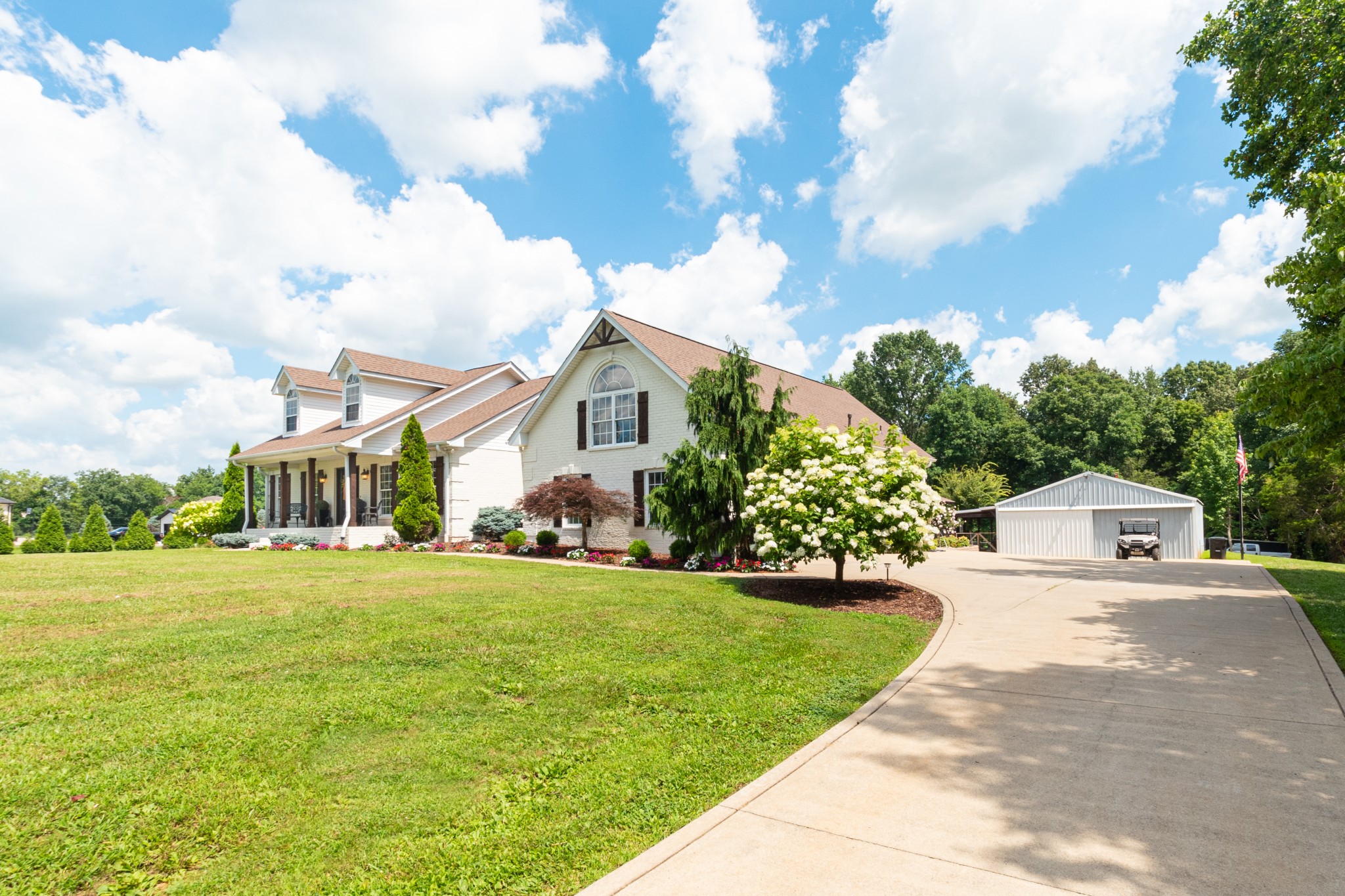 122 W Harper Rd
