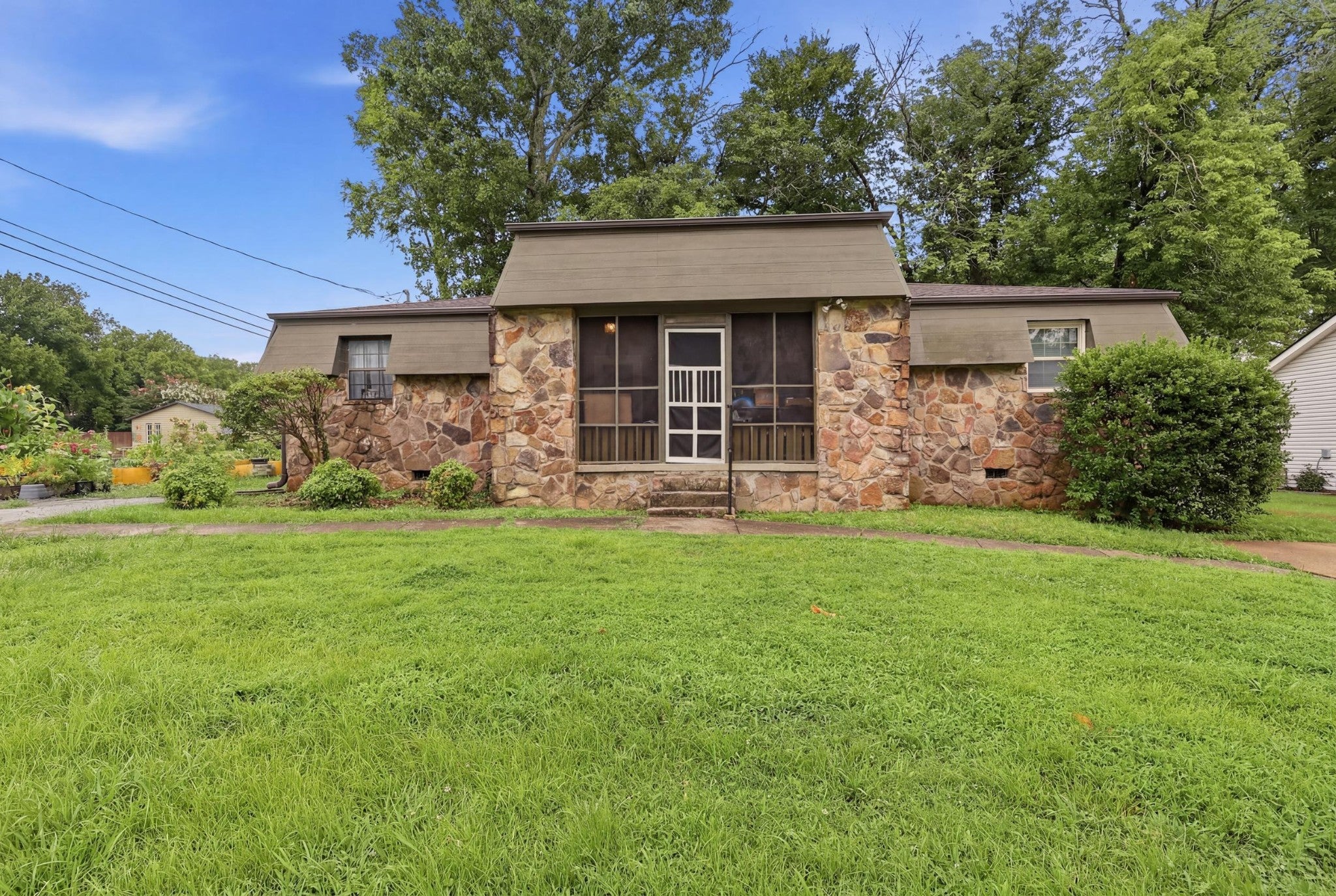 541 Cedar Glen Circle