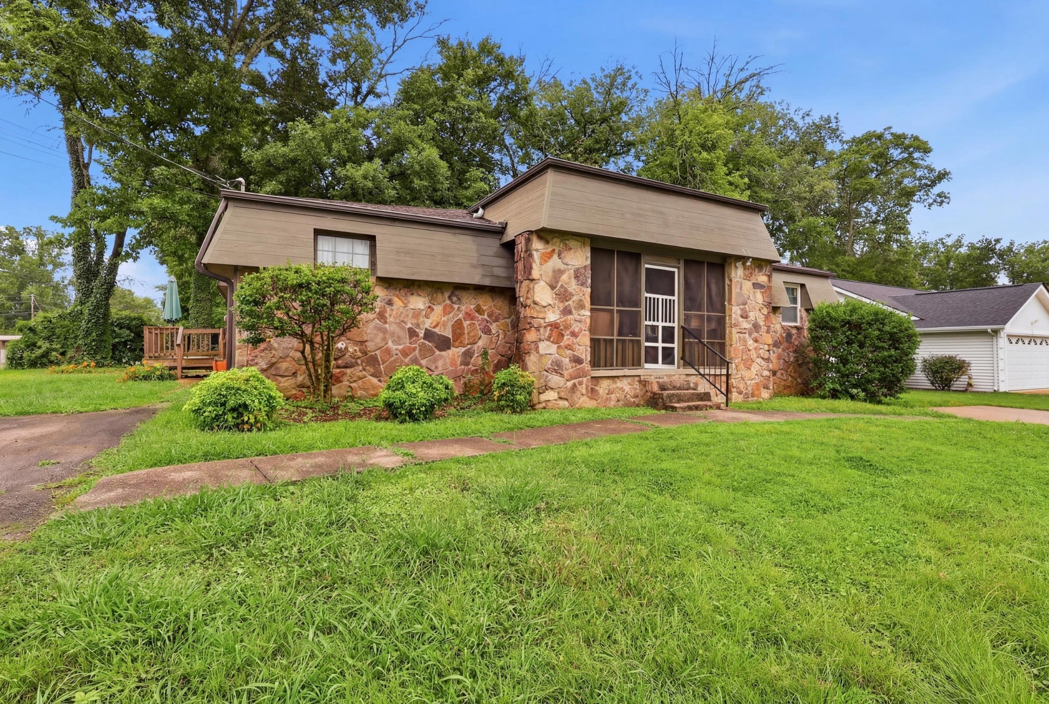 541 Cedar Glen Circle