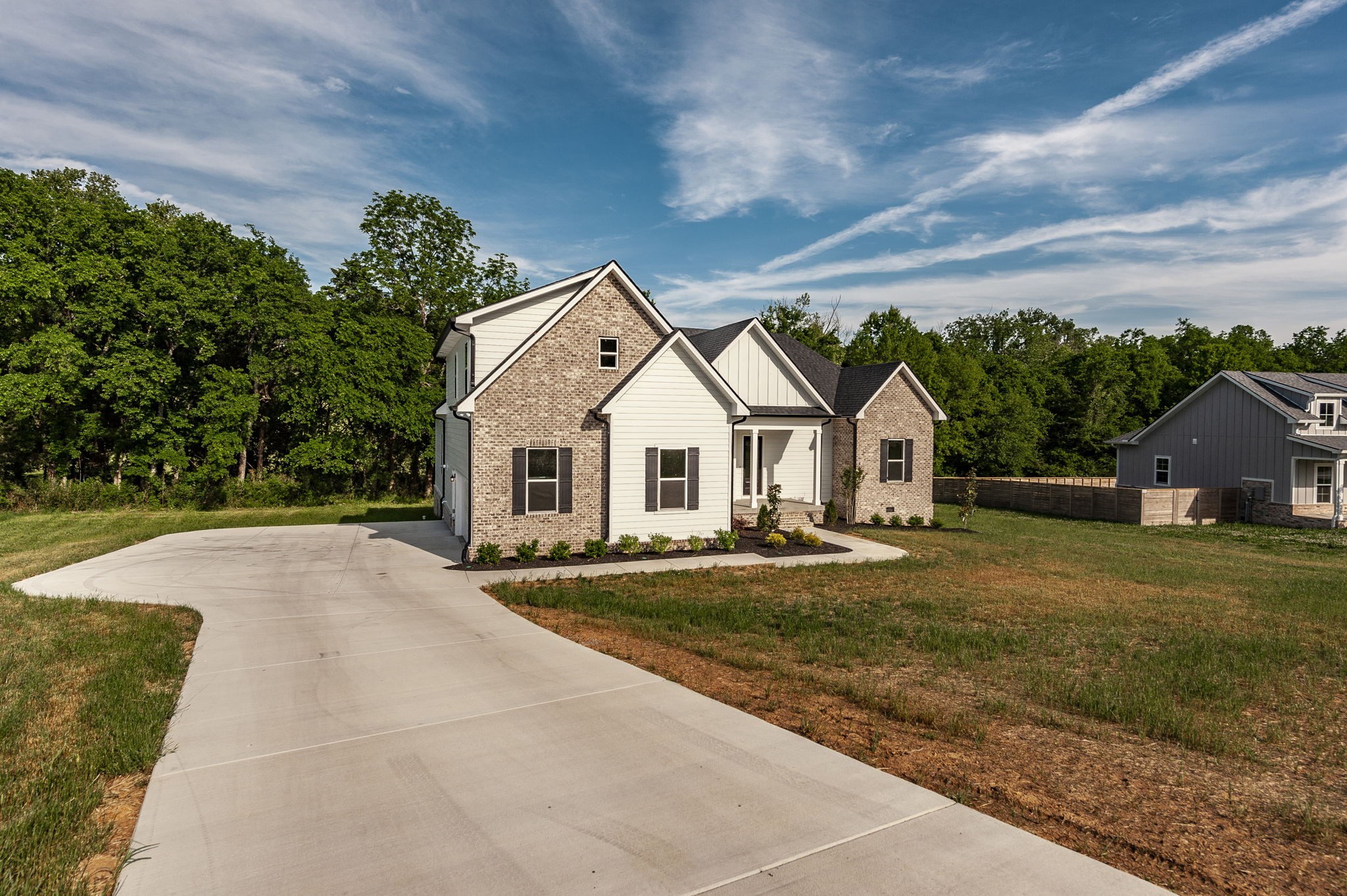 330 Thoroughbred Ln