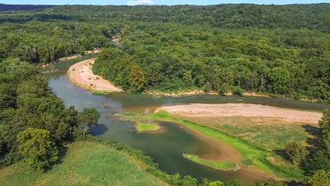 2402 Lobelville Hwy Linden TN 37096